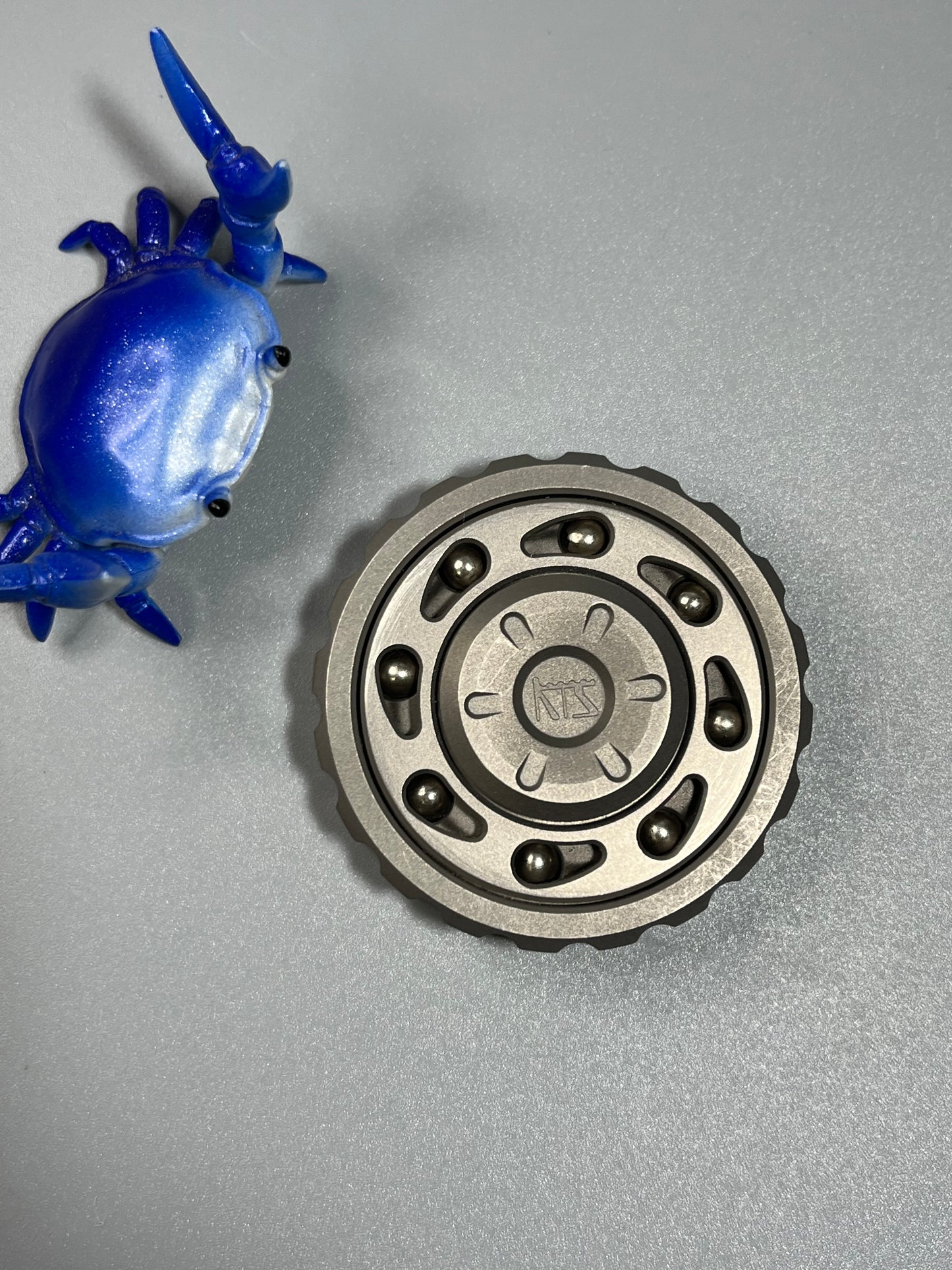 KTS Helios ratchet fidget