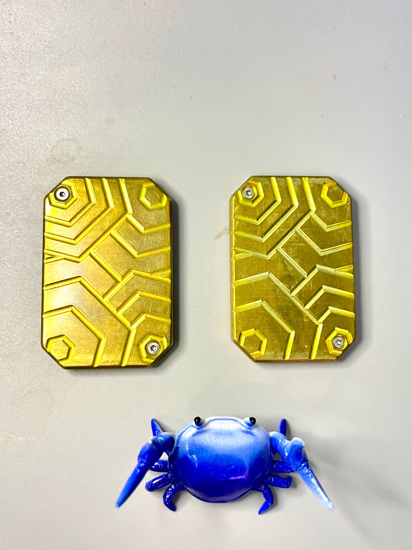 Fidget things - tremor brass sliders