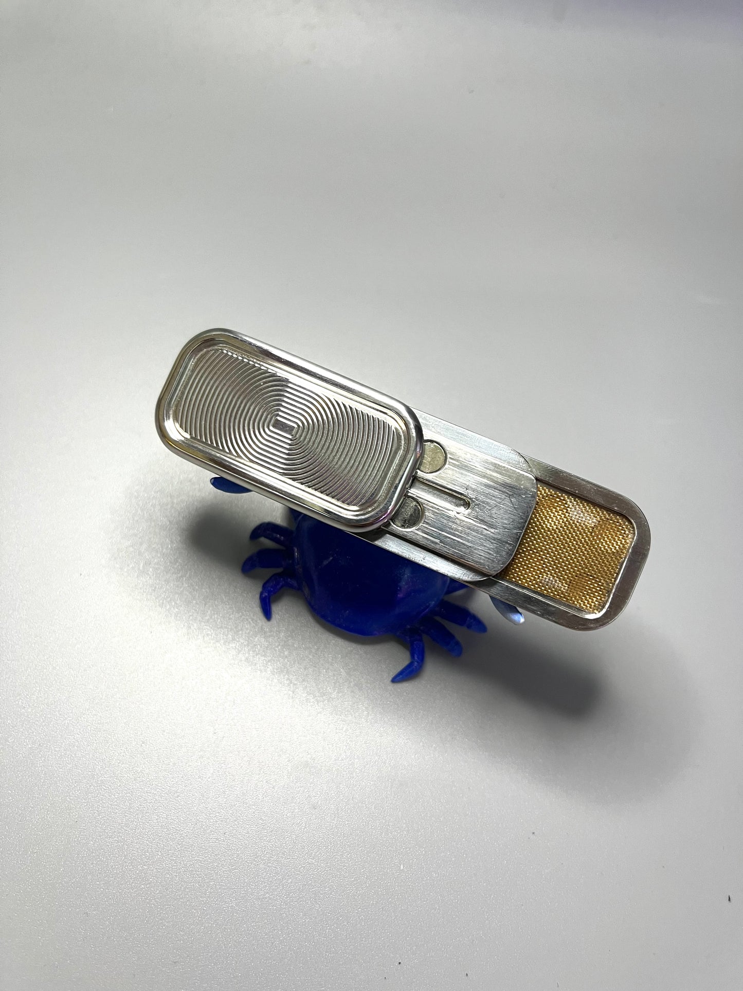 Mackie CP3 SS - magnetic slider - fidget toy