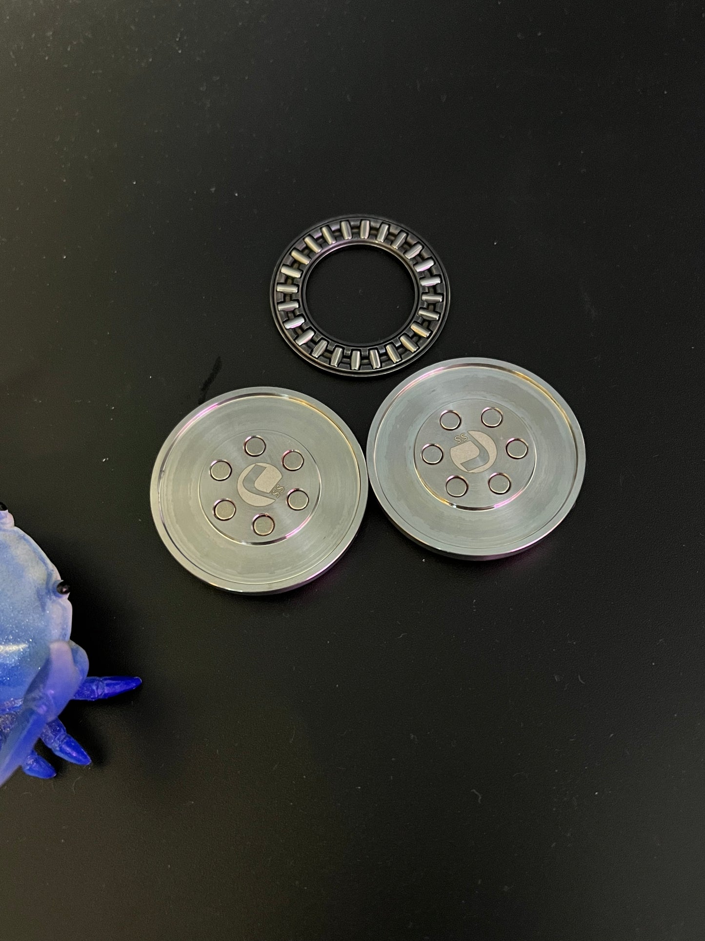 Umburry haptic coin - ss - haptic worry stone