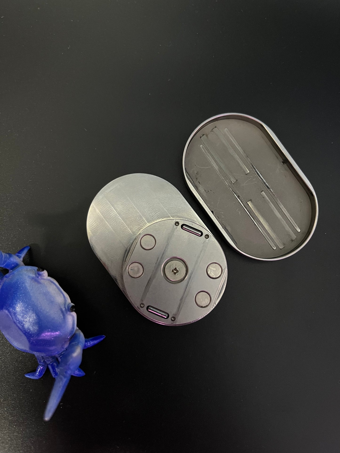 ACEDC x Gobigger - Milkia - stainless steel - fidget slider - fidget toy