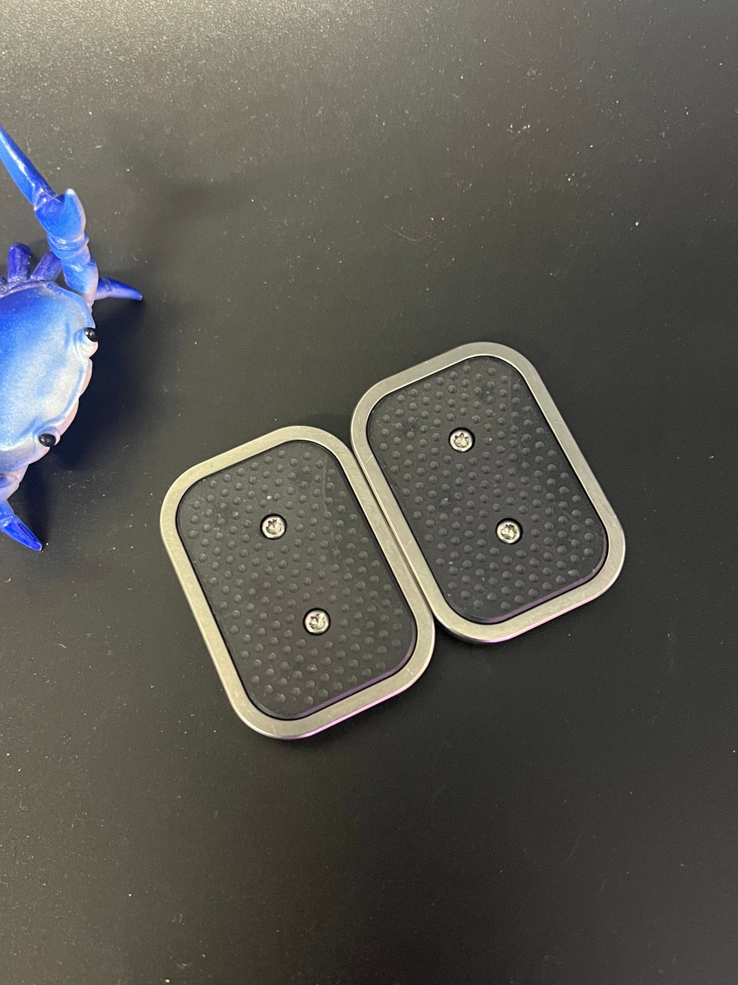 Magnus titanium toad X slider with black Teflon plates