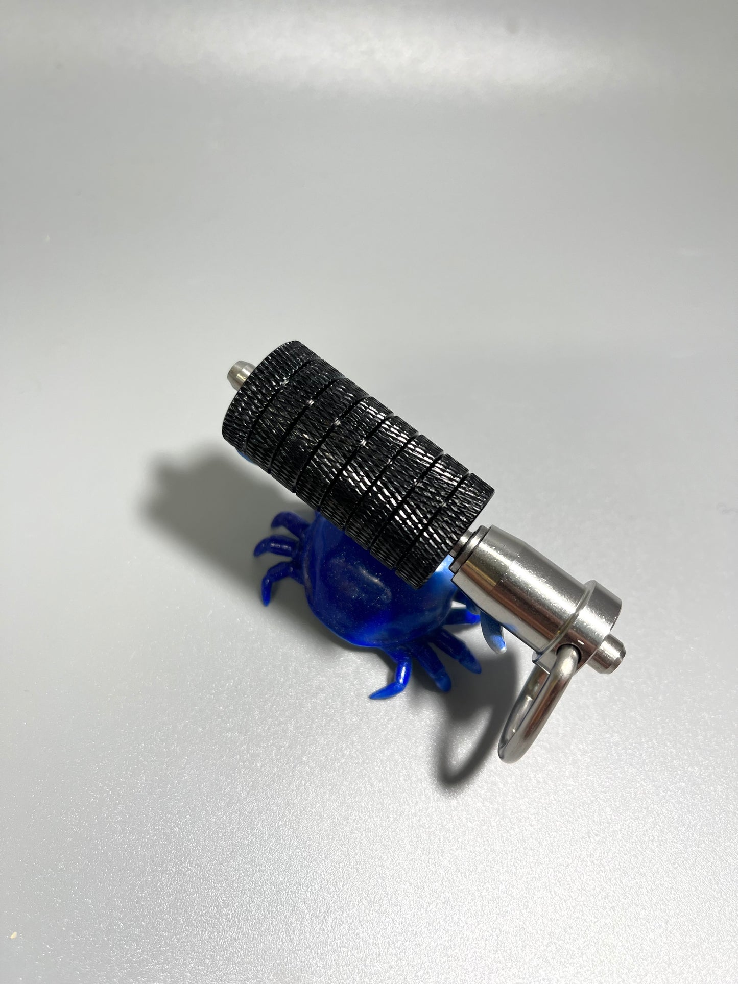 Sidewinder magnetic amulet - DB concepts - fidget toy