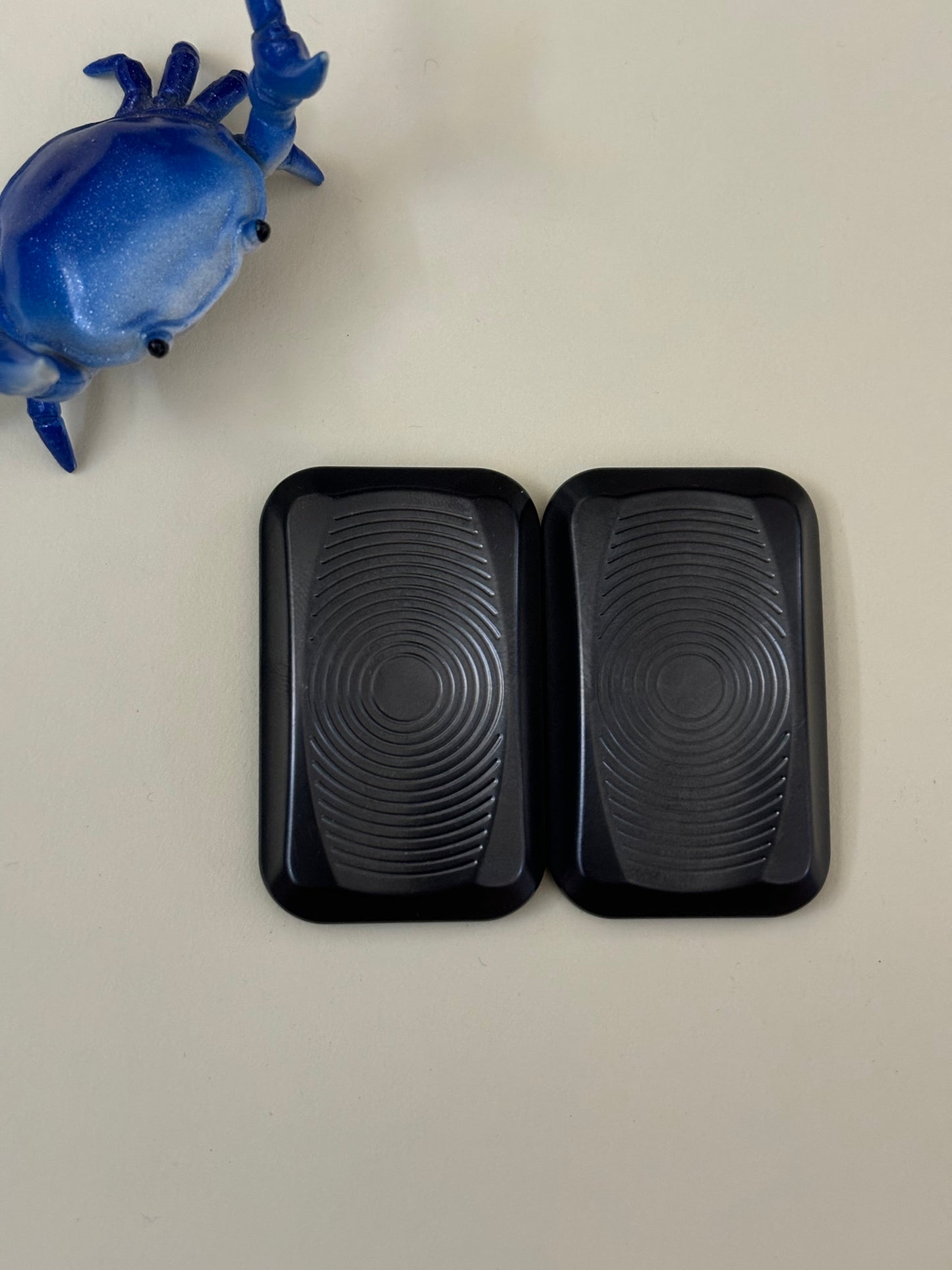 Magnus -  glide - zirc / SS - slider - fidget slider