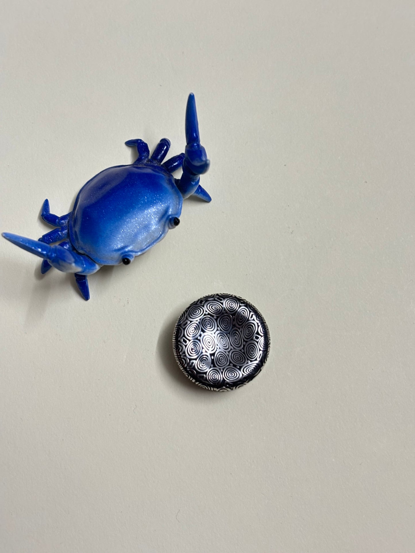 NJT  - dama button - 24 mm - fidget toy