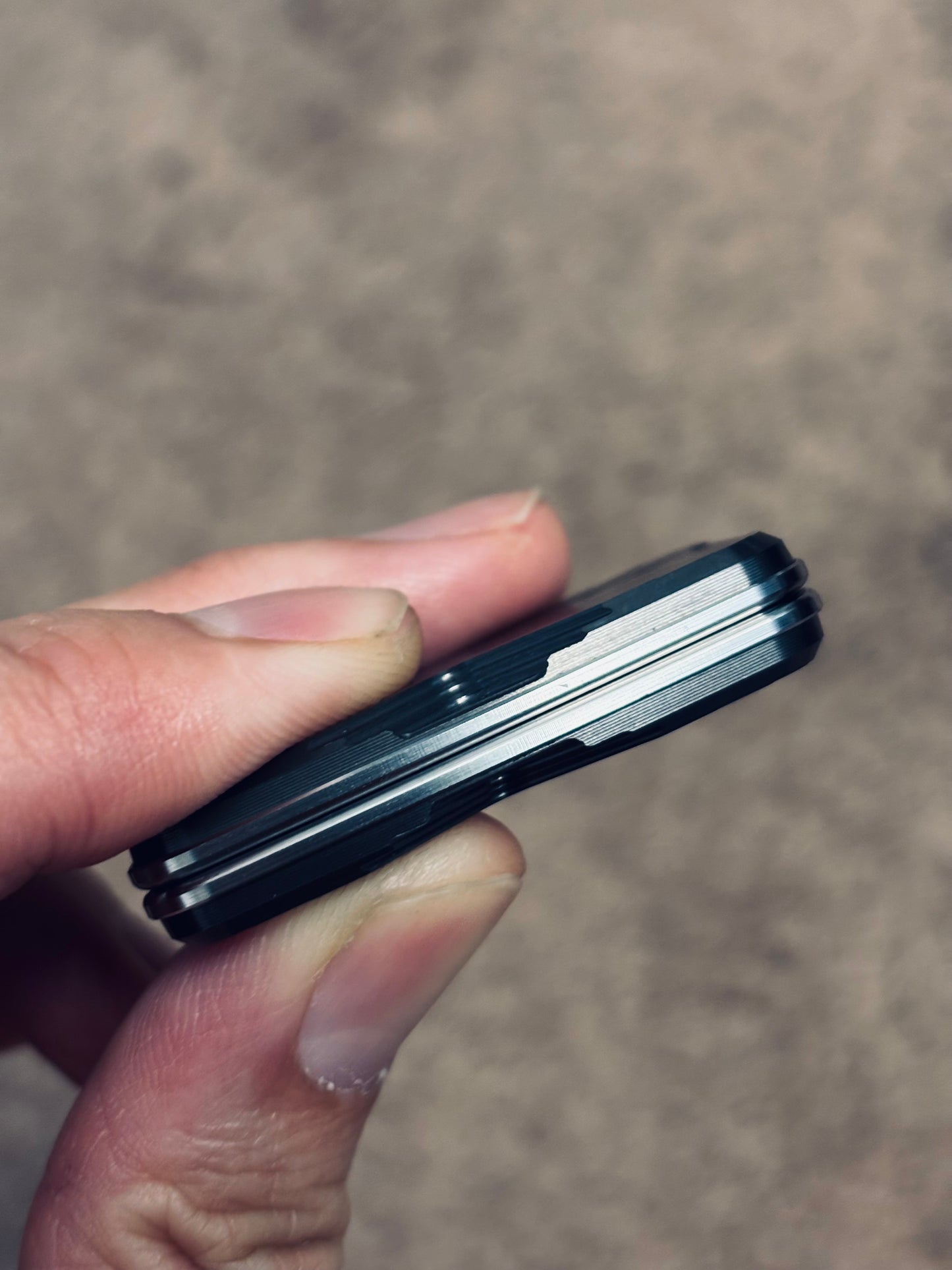 Magnus maglab cybergrub  - zirc with SS plate - fidget toy