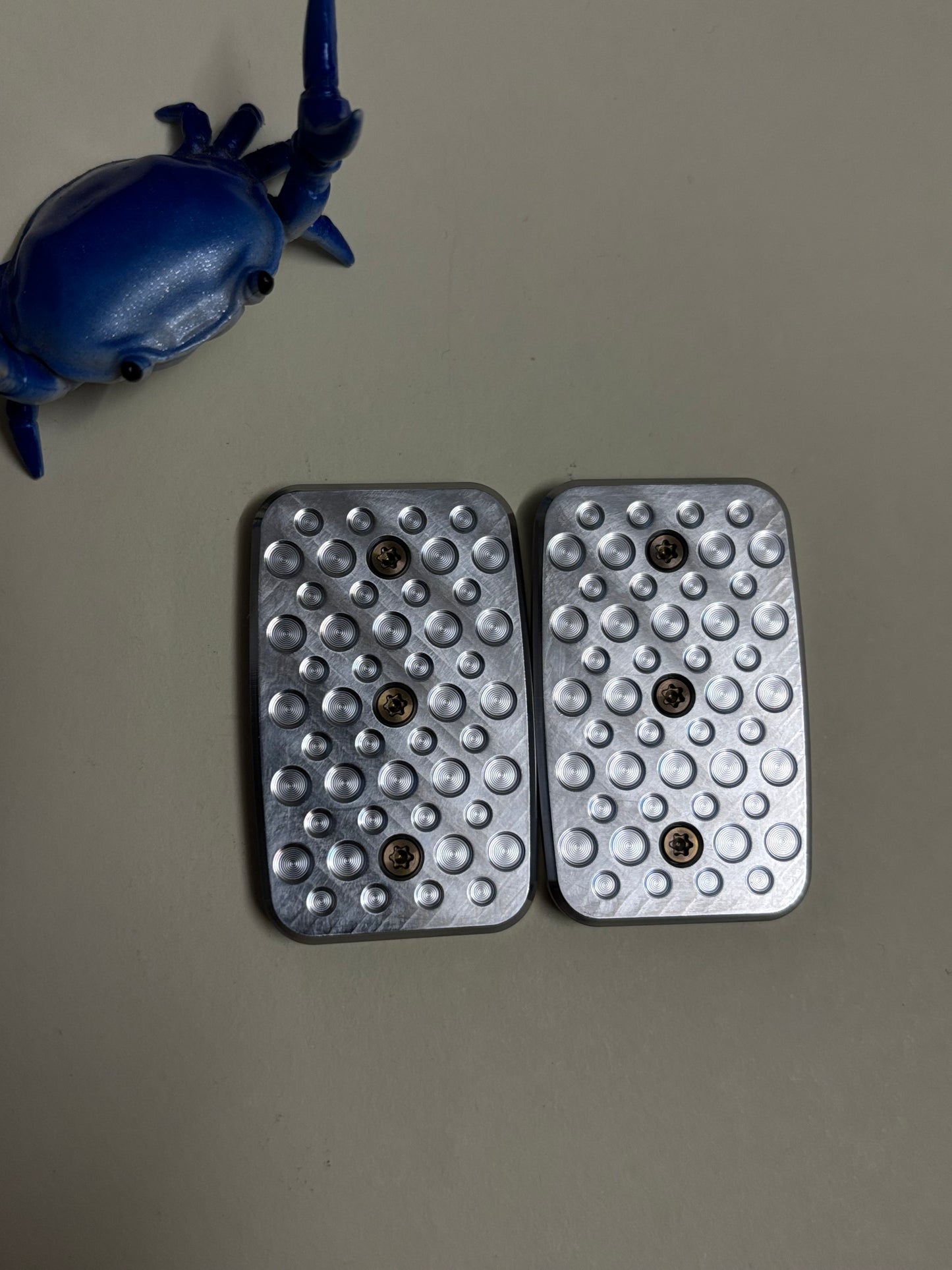 Magnus maglab plain jane Hex - zirc with SS plate - fidget toy