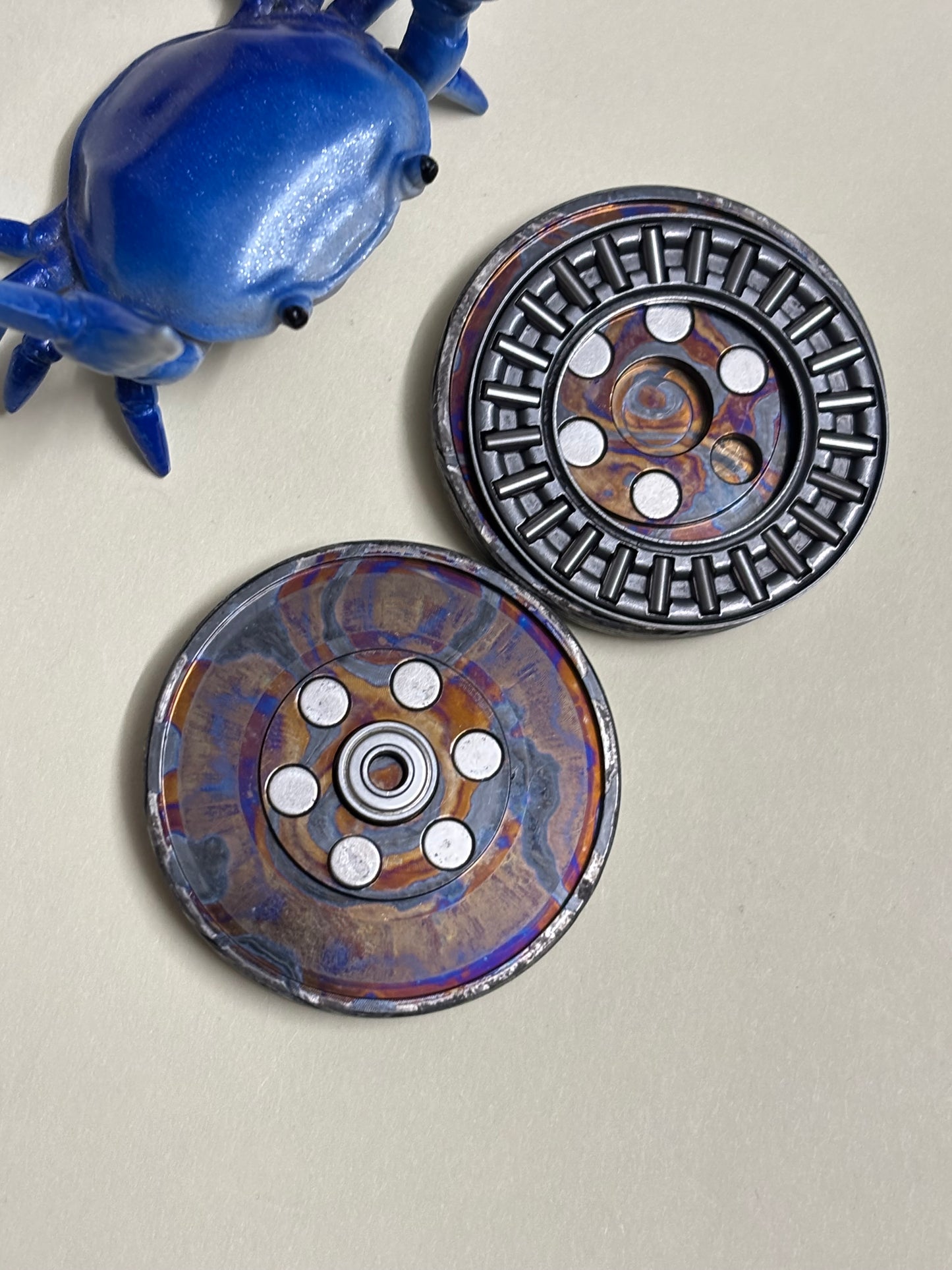 Njthandpower NJT - Ulte - zircuti graphite - haptic coin - fidget toy