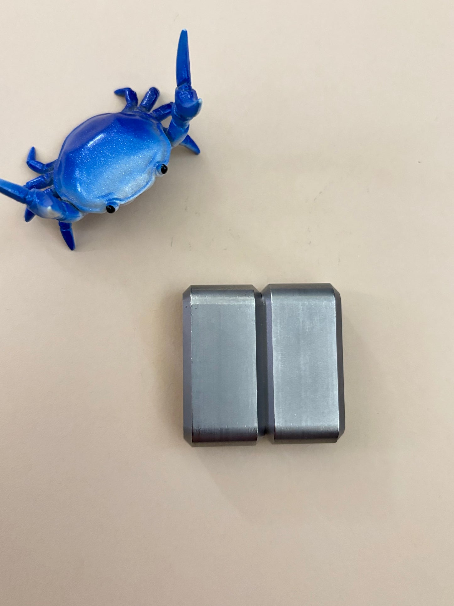 UQH - Gravity clicker  -  super - TI - Fidget toy