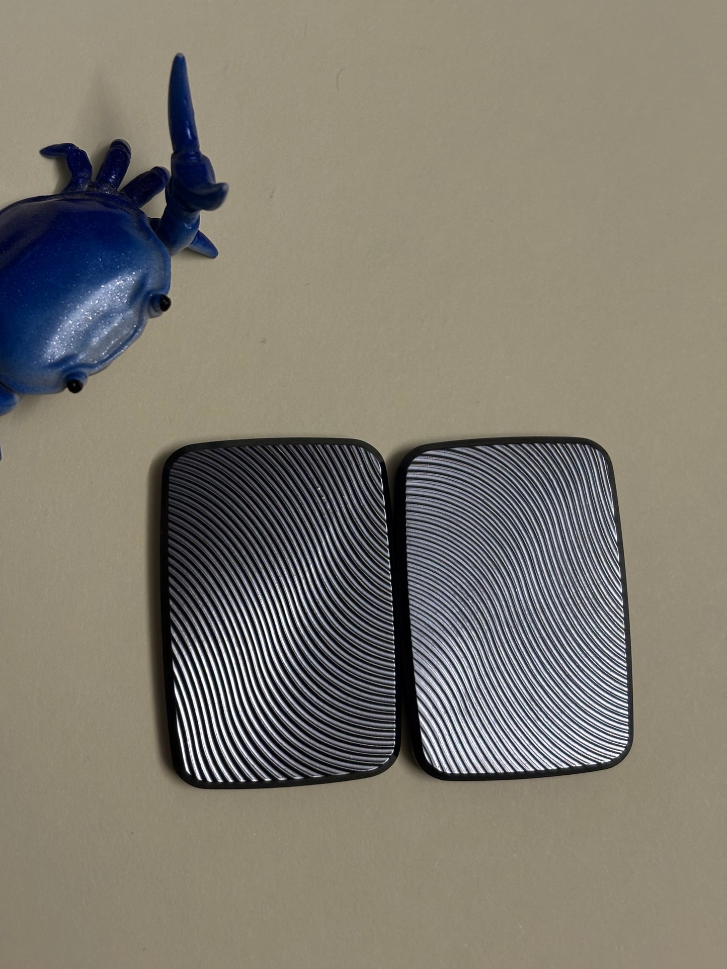 Compoform V4 skull - titanium slider