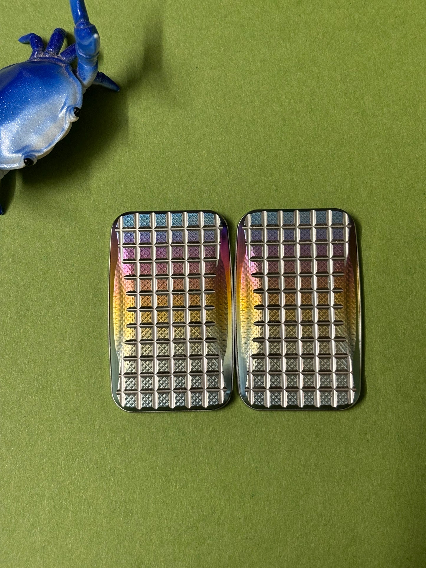 Magnus maglab Tall Paul grid on supergrip - zirc with SS plate - fidget toy