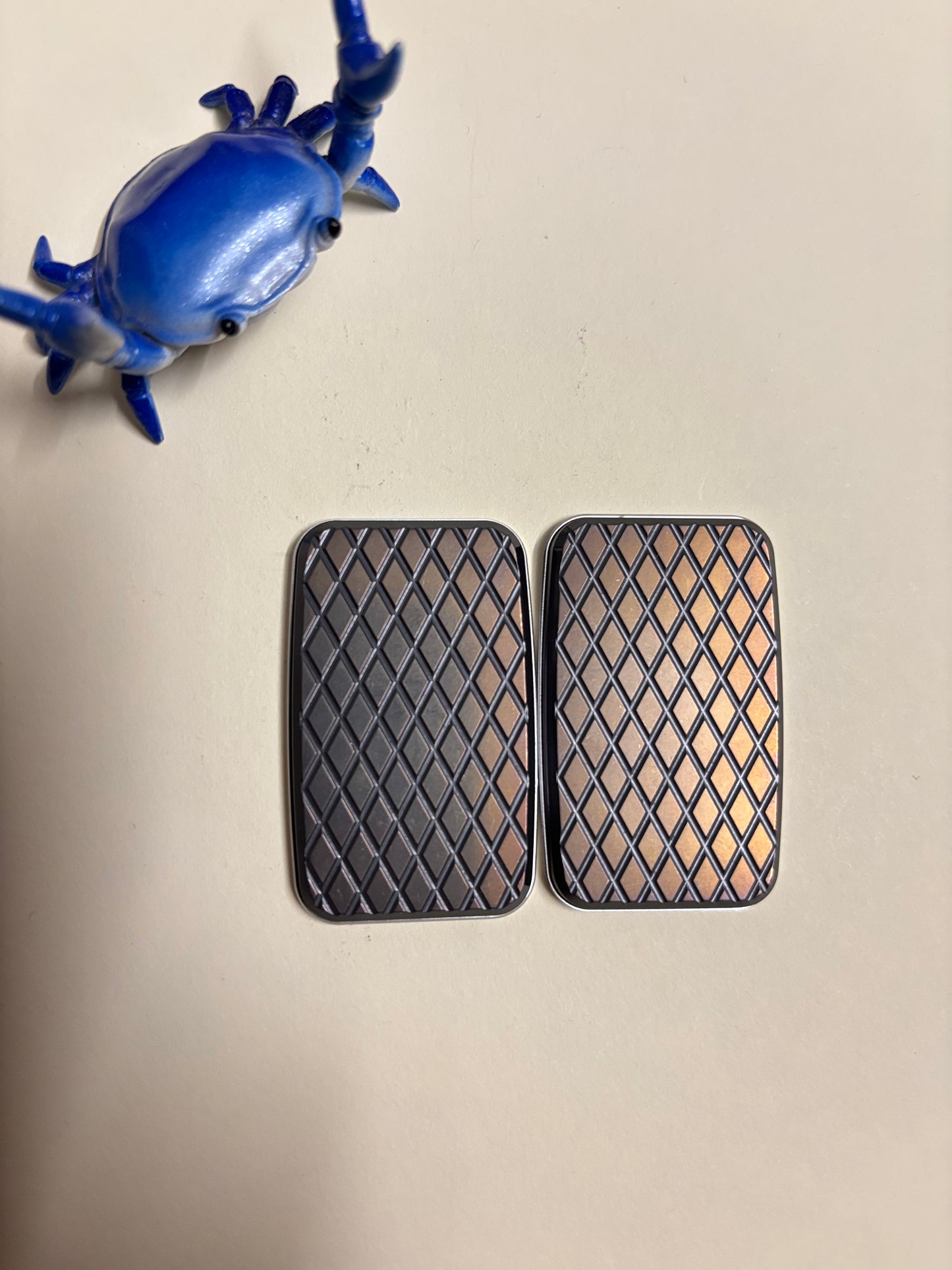 Magnus maglab plain jane Diamond - zirc with SS plate - fidget toy