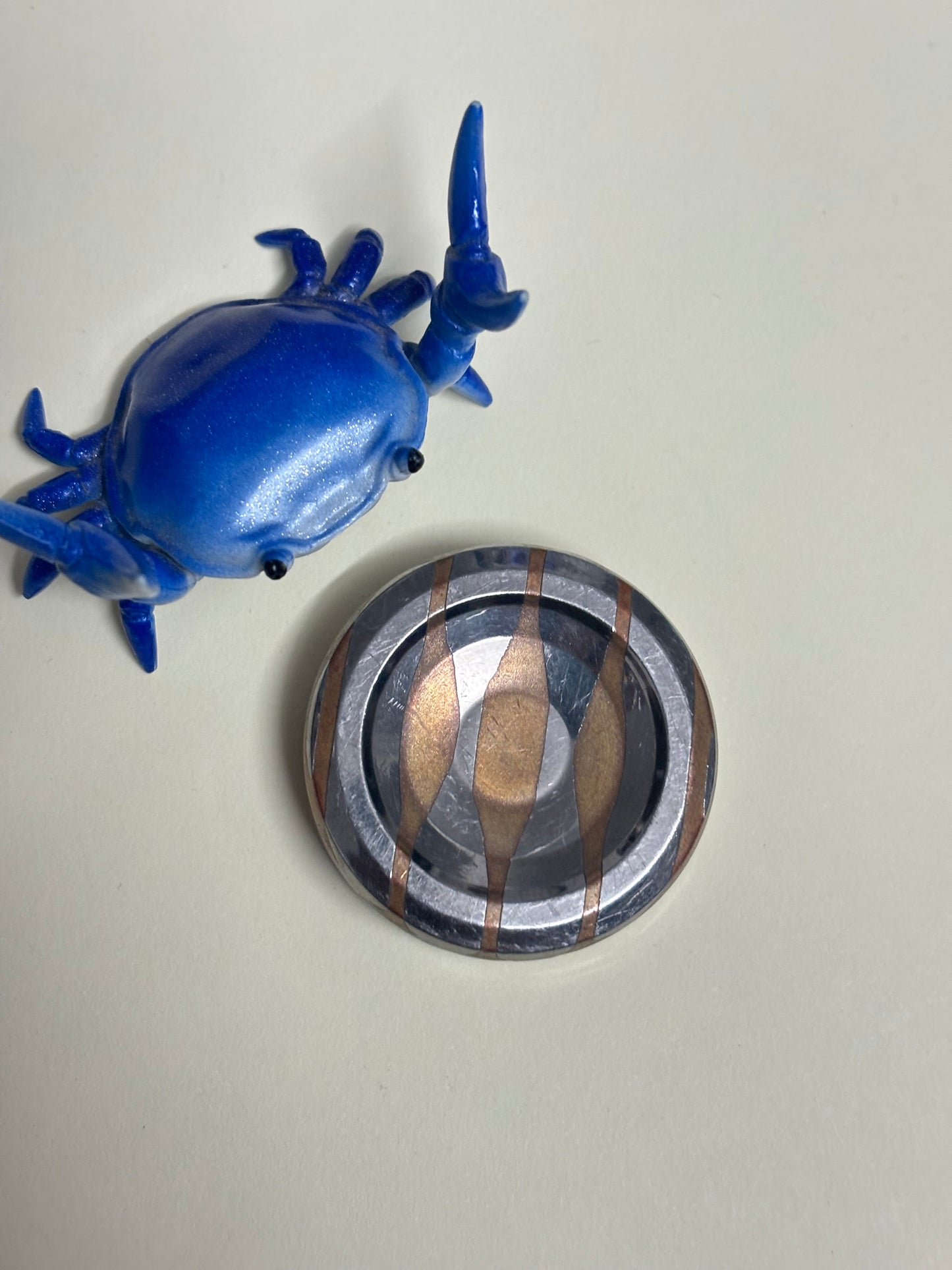 njthandpower NJT - vertical cut super conductor big dot Ulte haptic coin - fidget toy