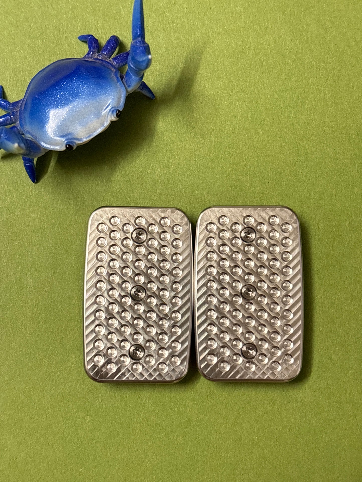 Magnus maglab supergrub  - Resin with SS plate sb114 - fidget toy