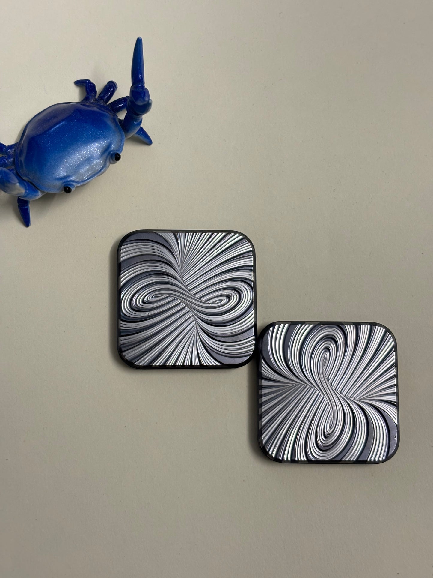 Compoform Horizon 3 x 3 - laser etched titanium slider