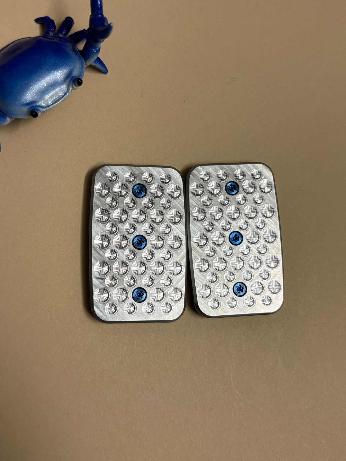 Magnus maglab squash toad - zirc with SS plate - fidget toy