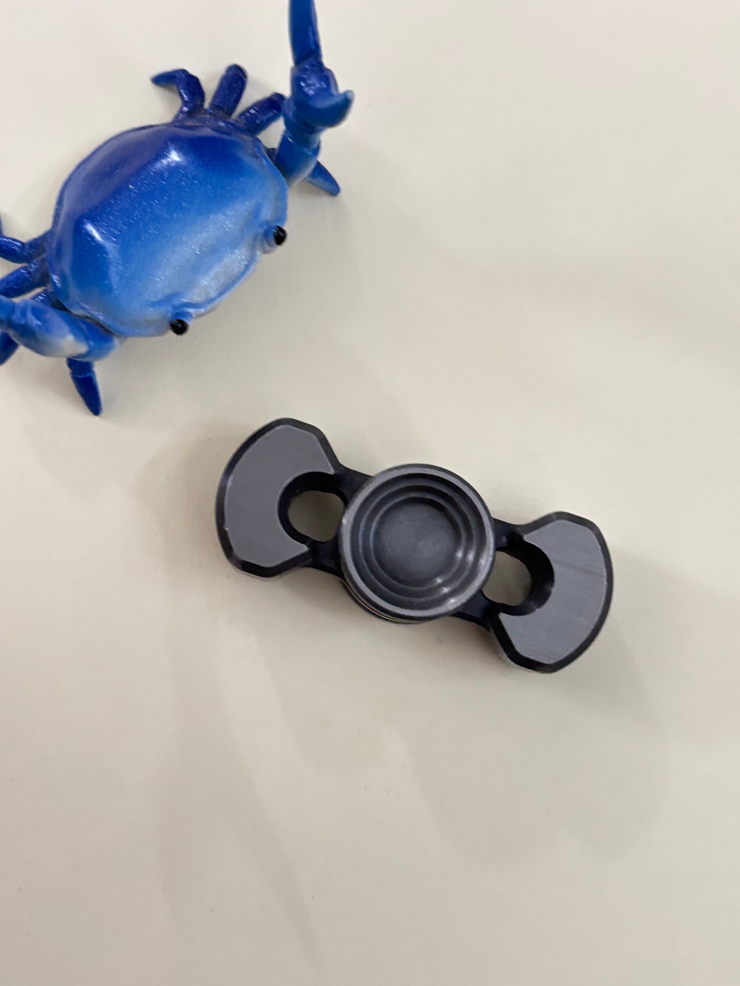 Grave raven - tungsten - fidget spinner  - fidget toy