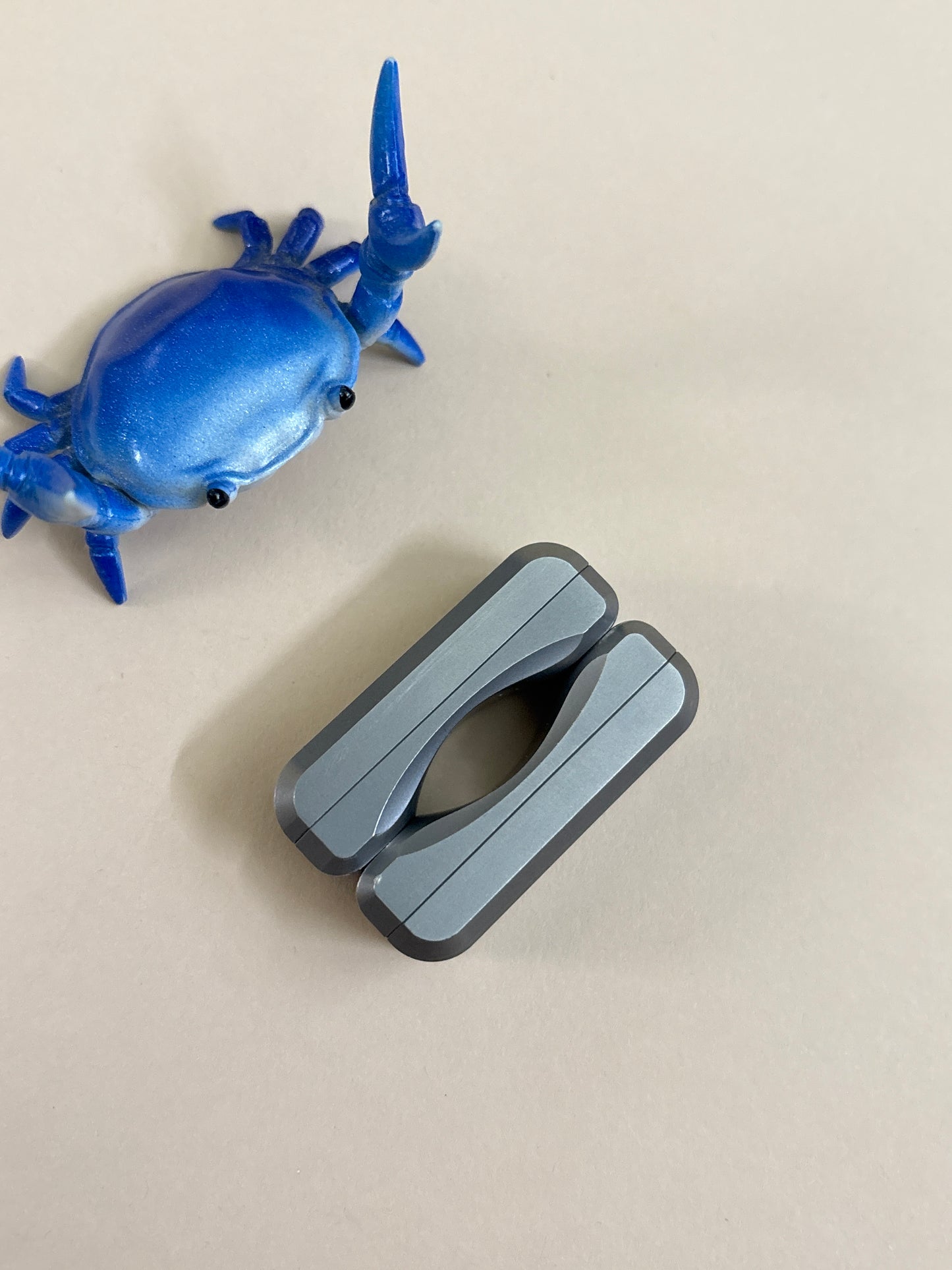 UQH - Gravity clicker  -  micro - TI - Fidget toy
