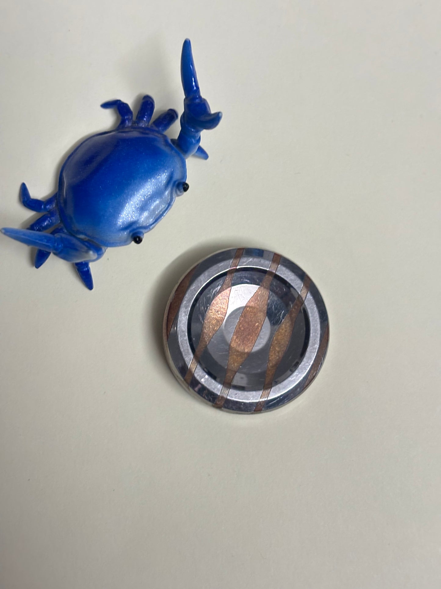 njthandpower NJT - vertical cut super conductor big dot Ulte haptic coin - fidget toy