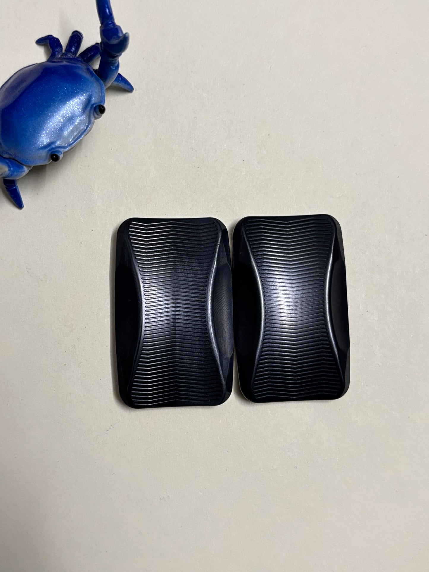 Magnus sweep - Zirc/ SS - 3 click - fidget slider