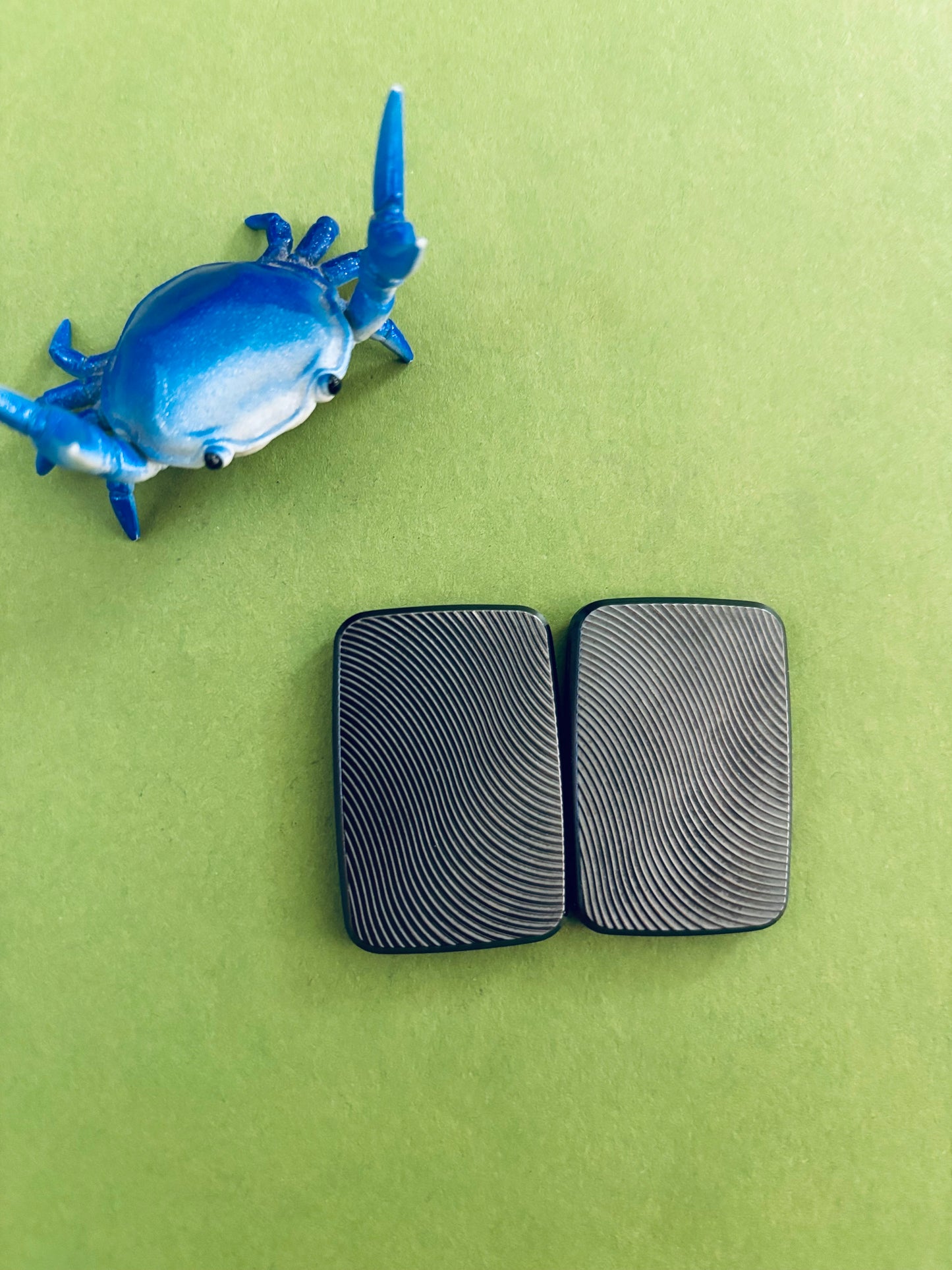 Compoform V3 - laser etched titanium slider