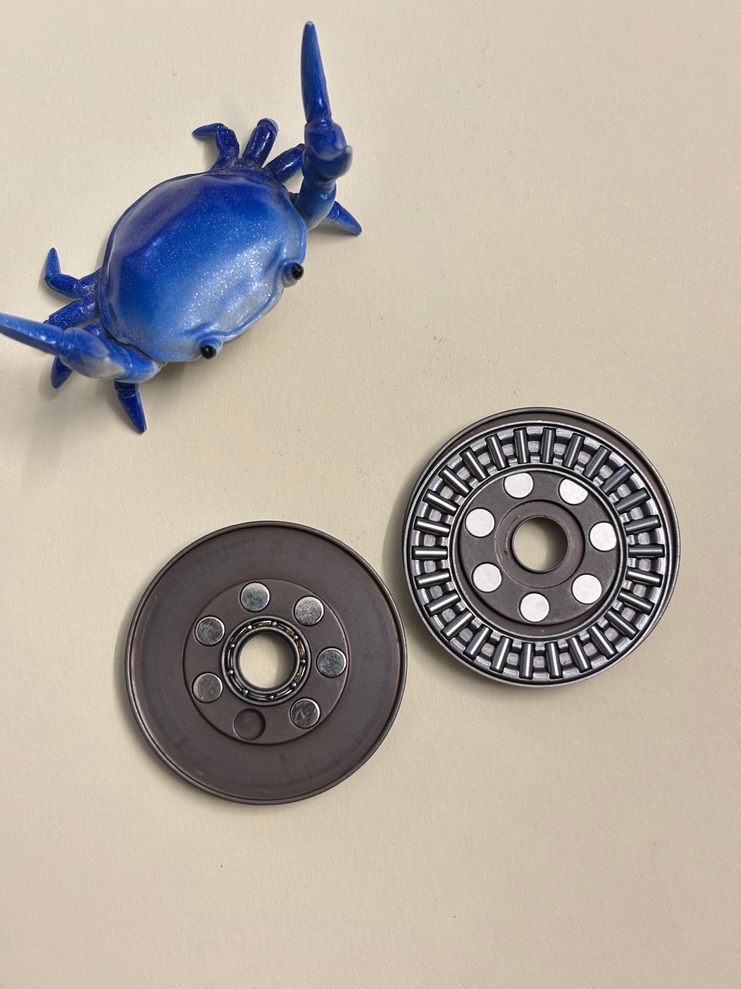 ACEDC Donut 2.0 TI - stone - haptic coin fidget toy