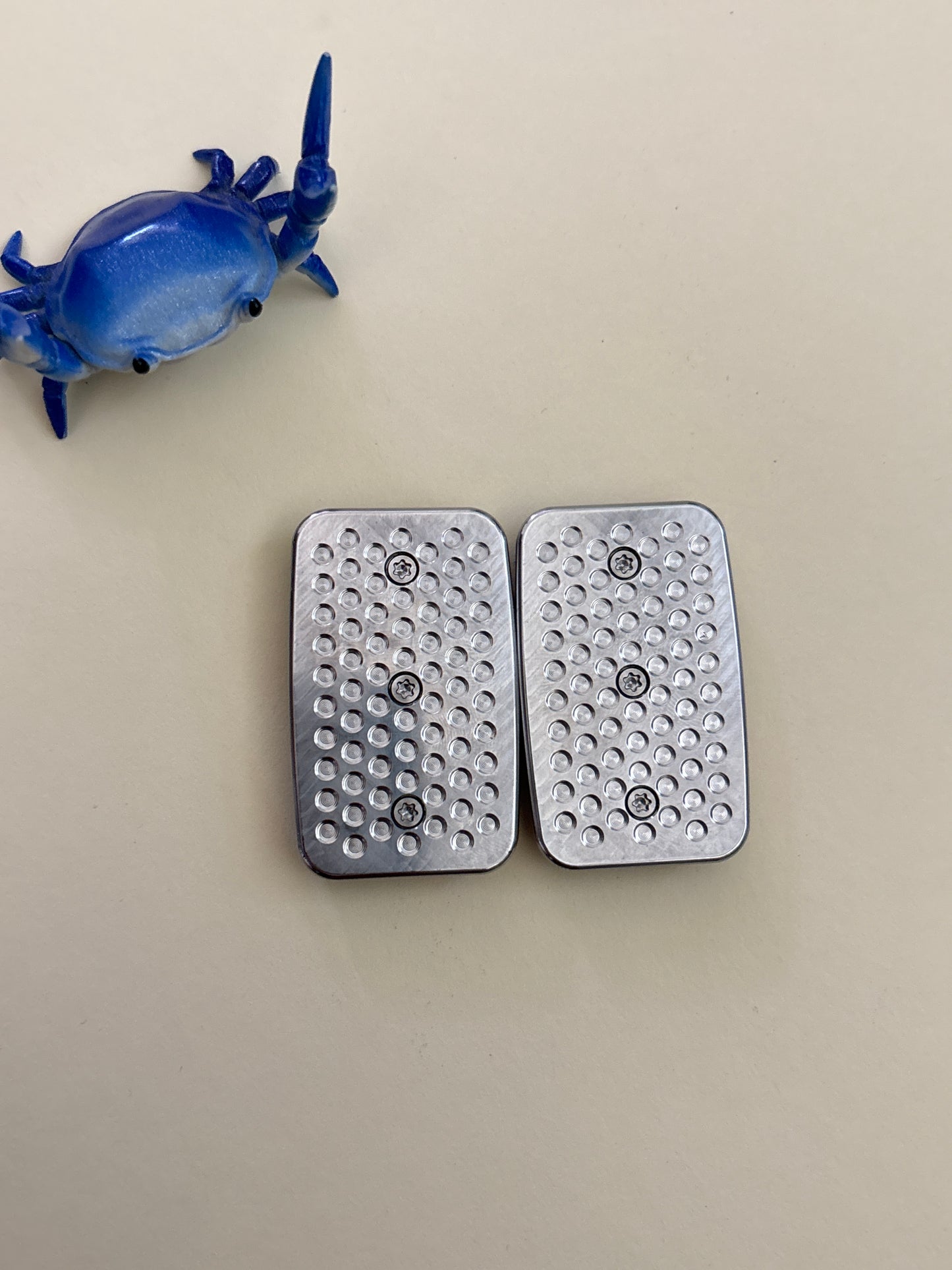 Magnus maglab crazyfiber supergrub  -  with SS plate - fidget toy