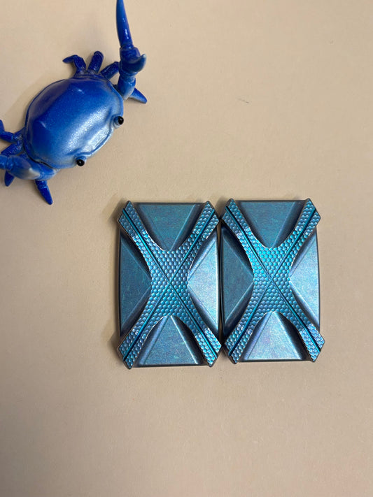 Magnus spider battle worn - Titanium with SS plates - fidget toy