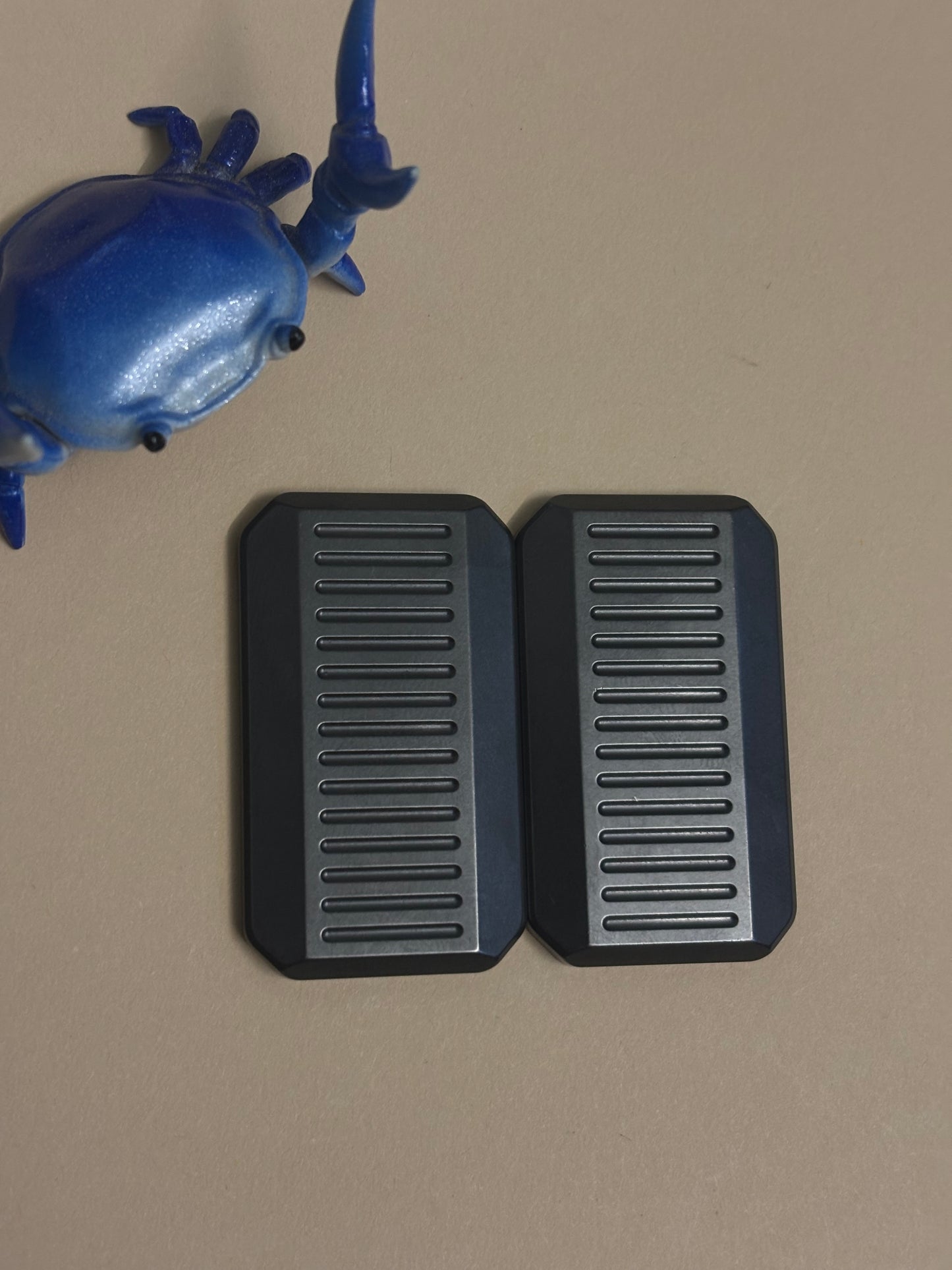 Magnus full zirc rail slider - fidget toy