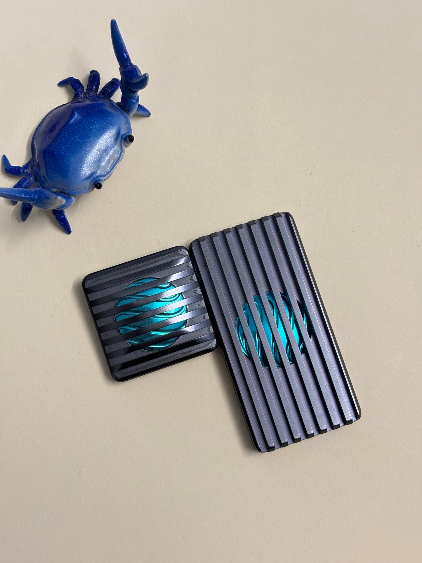 Compoform - tesseract  - fidget toy