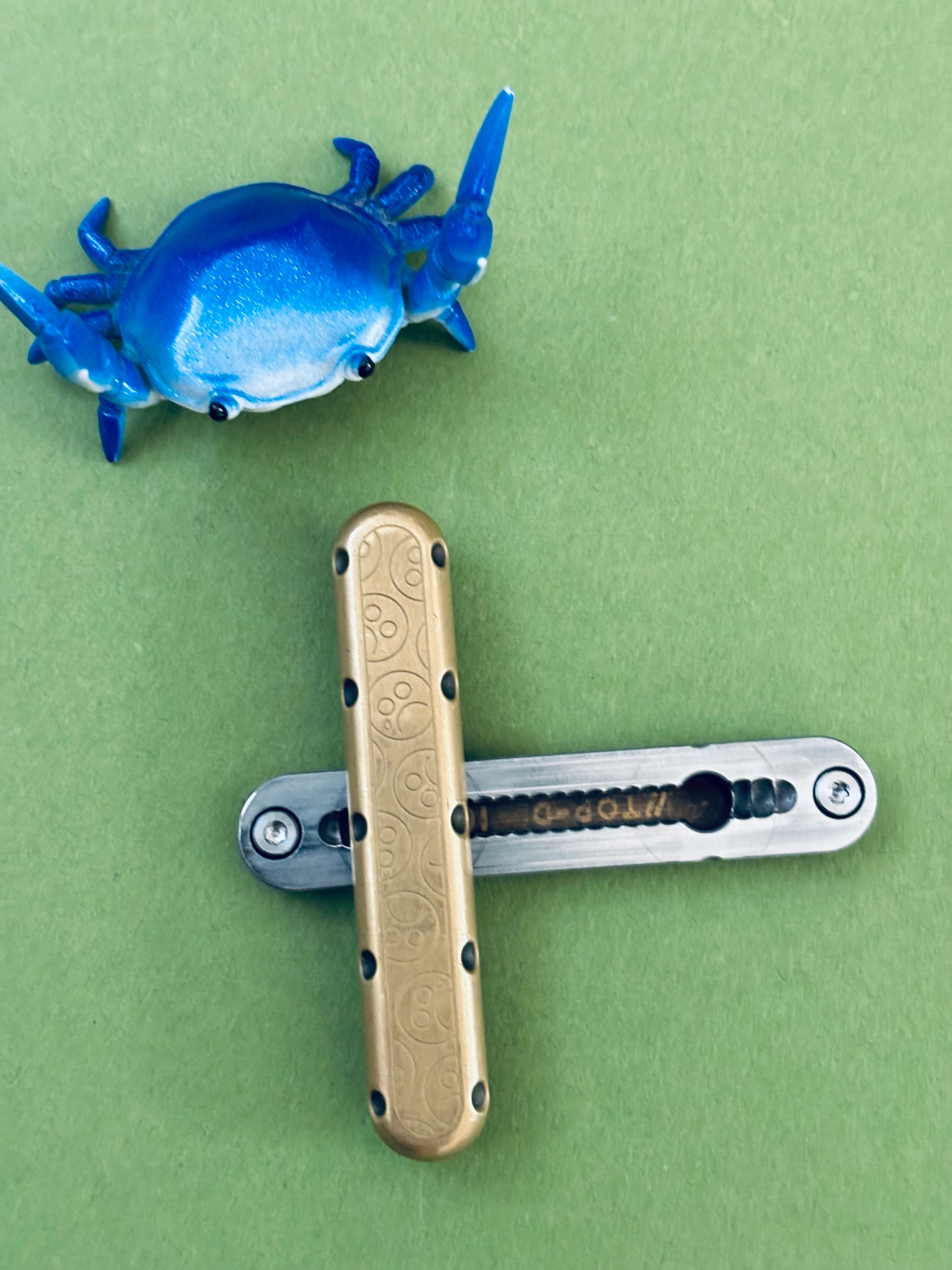 Topd slider - brass - fidget toy