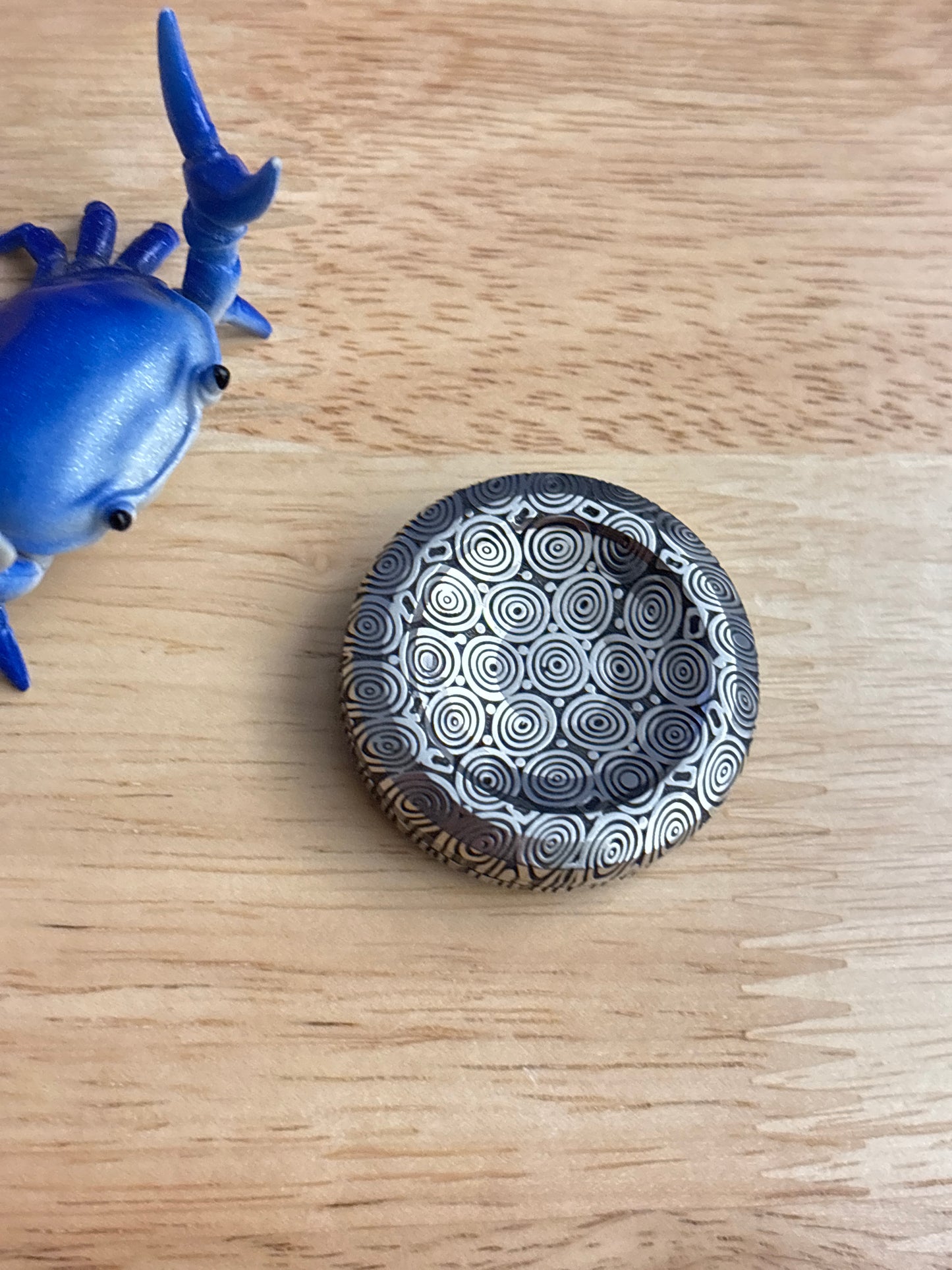 NJThandpower NJT - Dama Ulte haptic coin - fidget toy