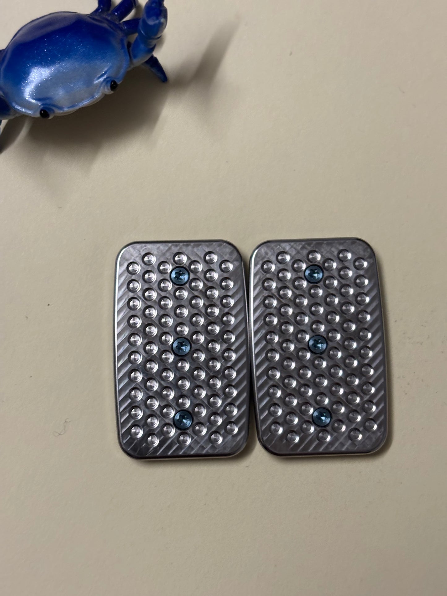 Magnus maglab plain jane Diamond - zirc with SS plate - fidget toy