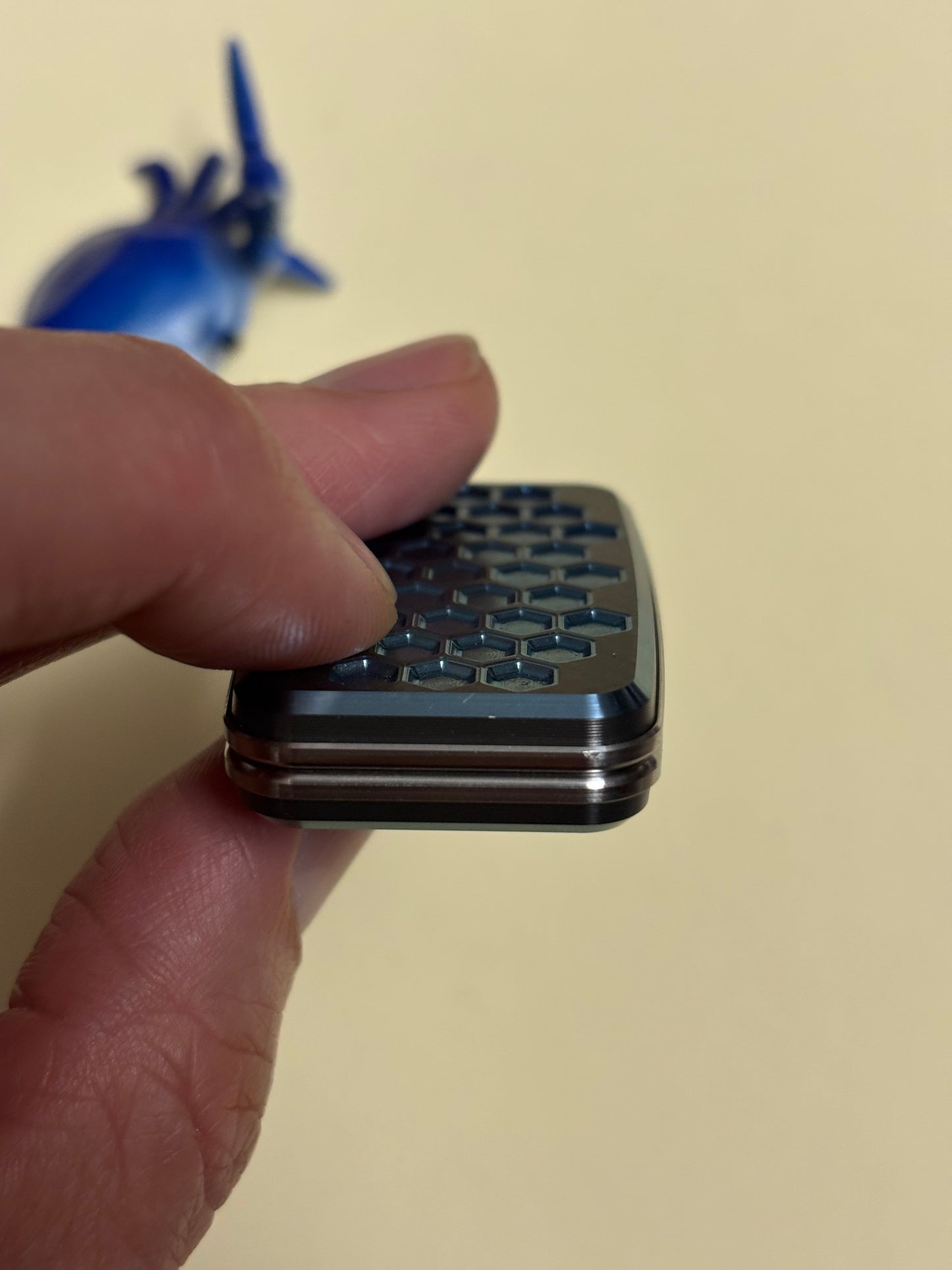 Magnus maglab plain jane Hex - zirc with SS plate - fidget toy