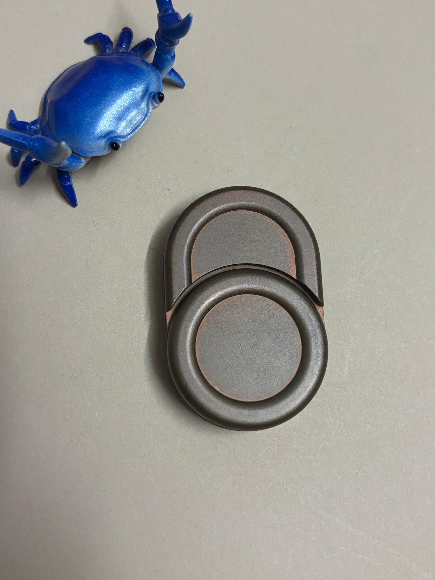 ACEDC x Gobigger - Milkia - Bronze - fidget slider - fidget toy