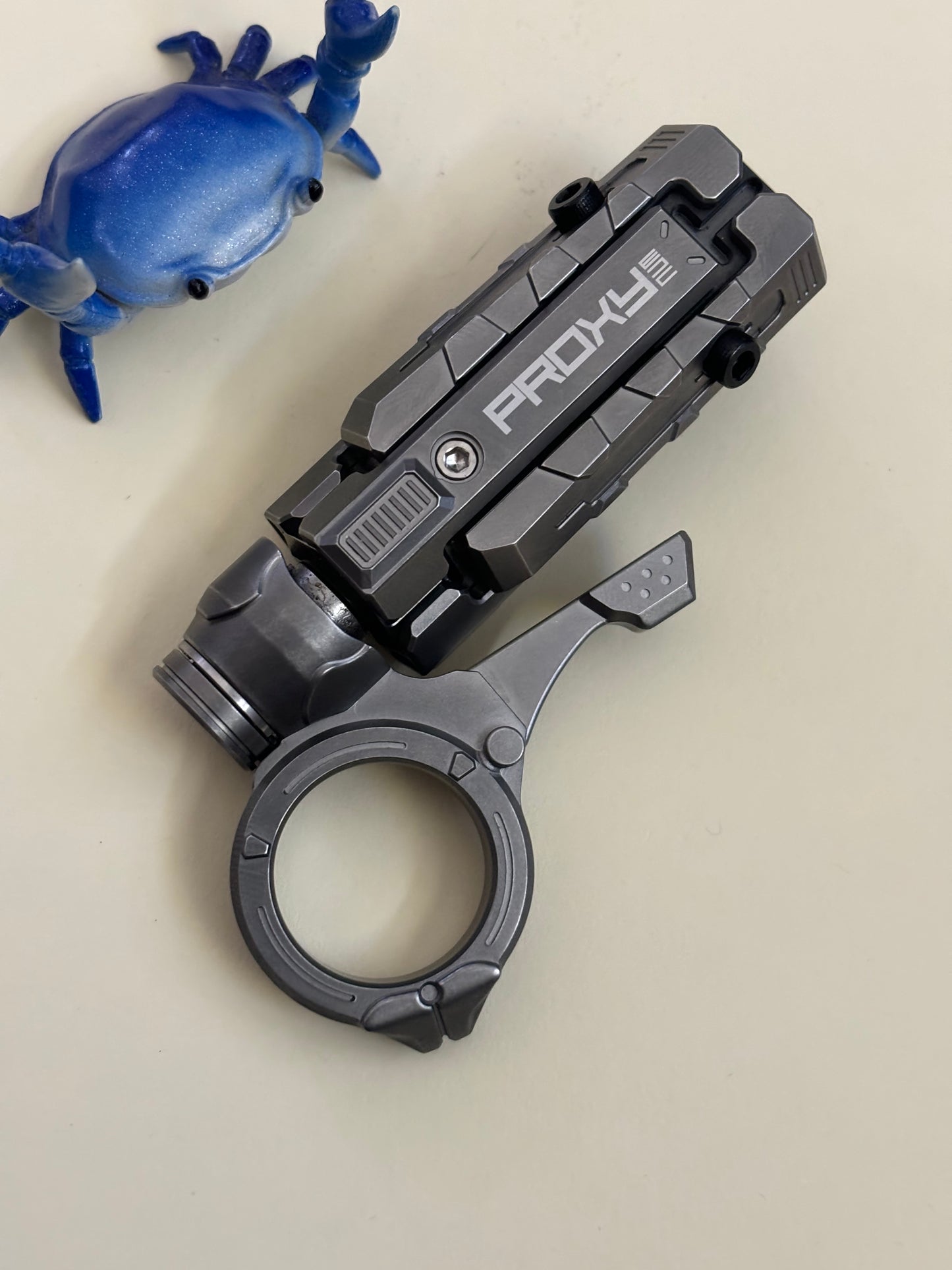 Proxyedc iron curtain - SS  - fidget toy