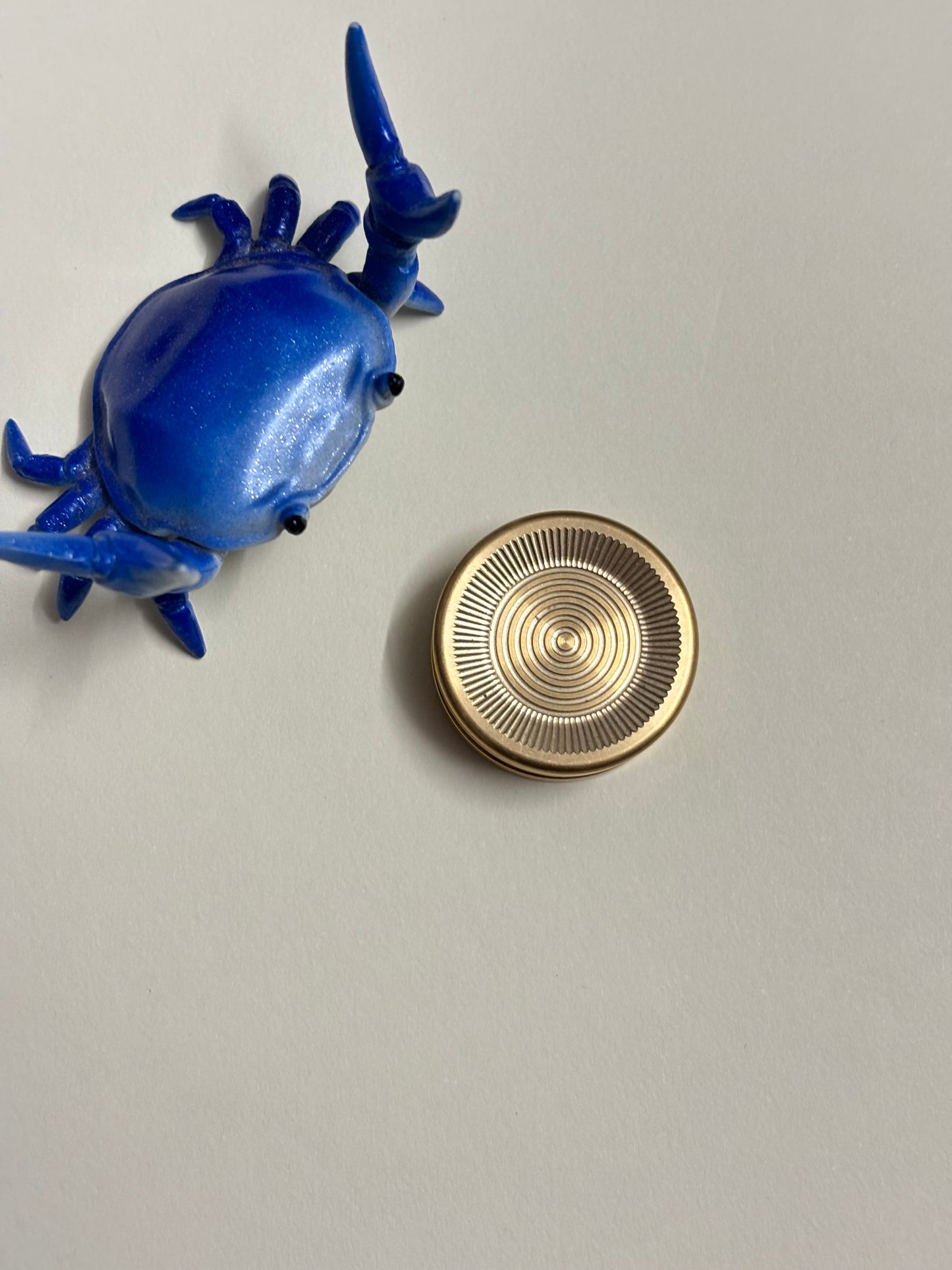 Fto - brass button - 25 mm - fidget toy