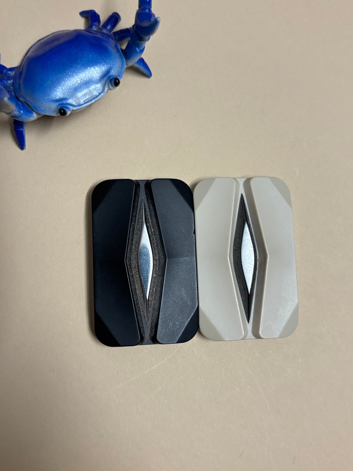 Yedc Mountain -tai chi slider - haptic fidget toy