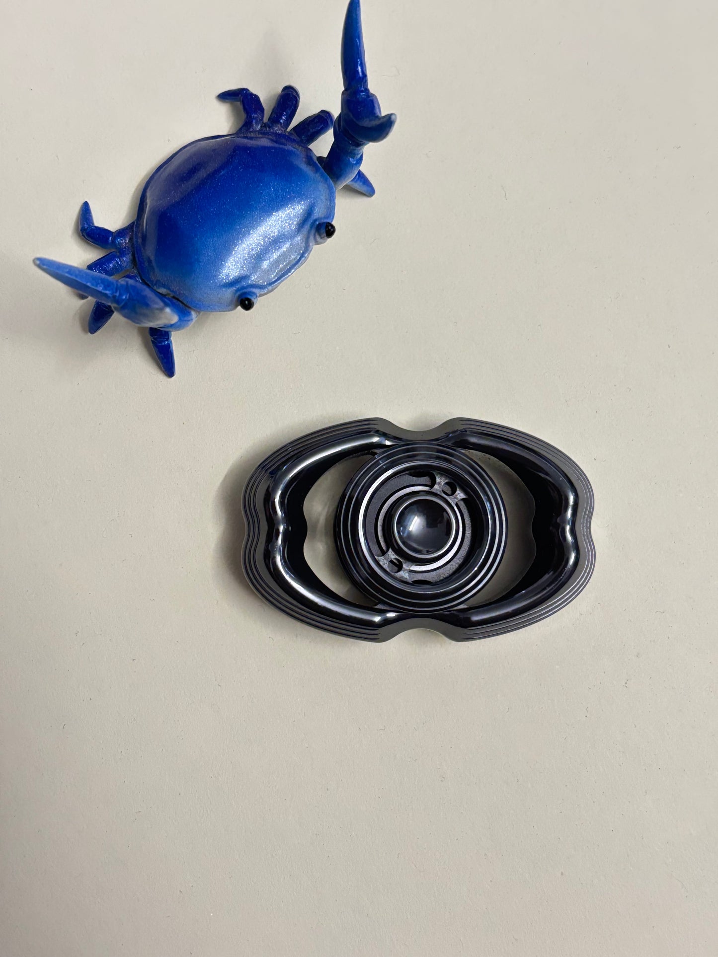 2R LQEDC - obsidian - zirc - fidget spinner  - fidget toy