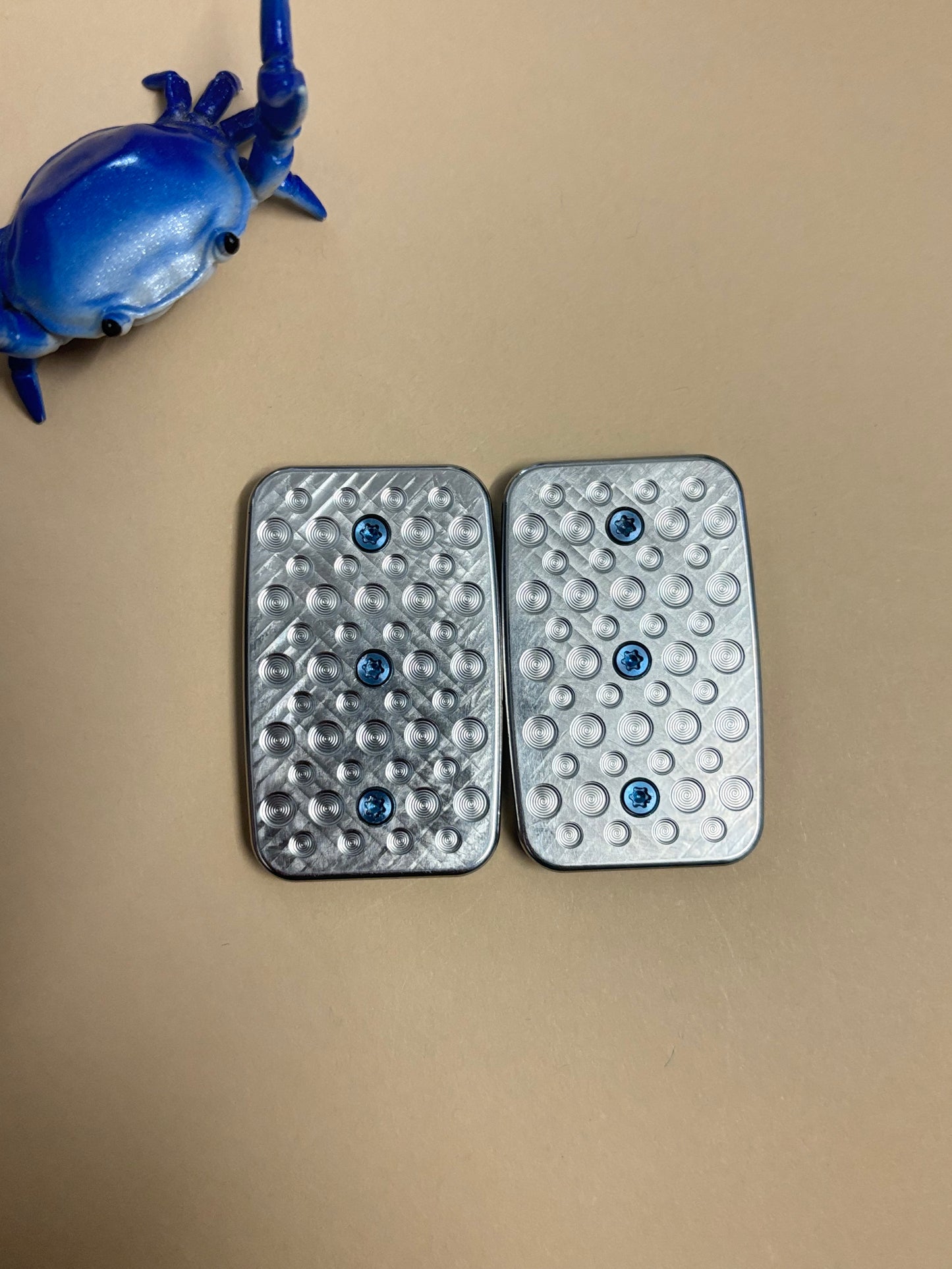 Magnus maglab plain jane Diamond - zirc with SS plate - fidget toy