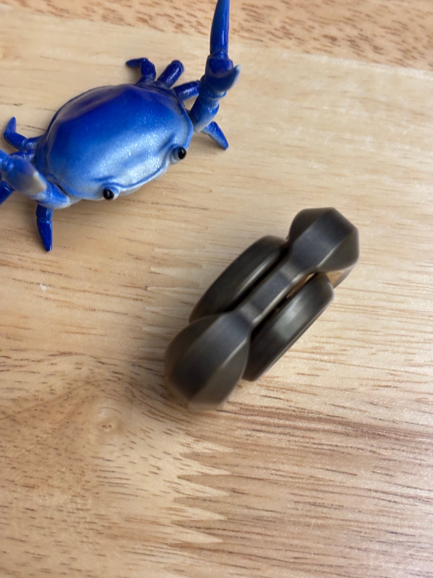 Indy Thicc - chelsea LP-S (954 bronze) - fidget spinner - fidget toy