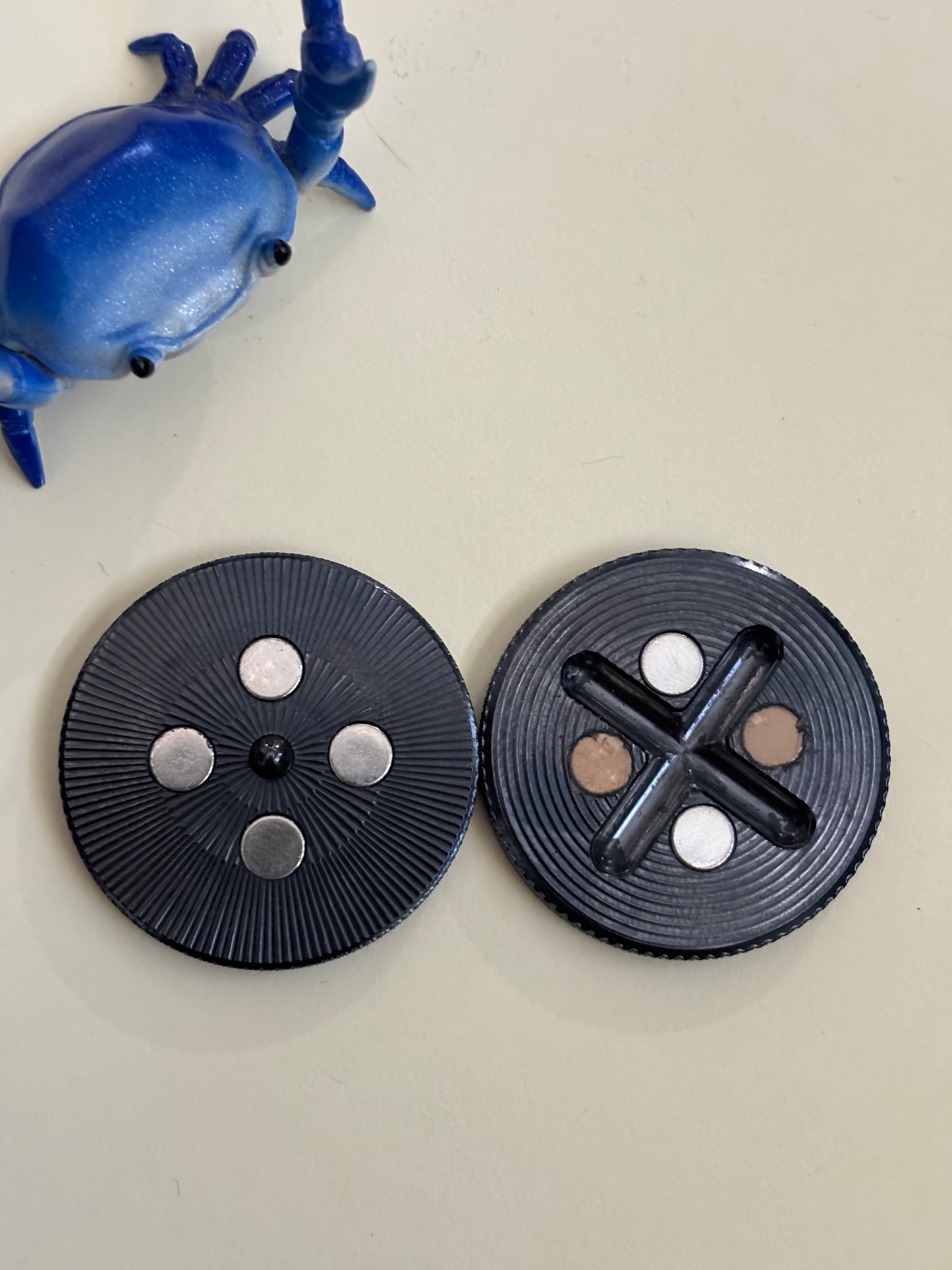 Compoform - astronaut - slider coin - fidget toy