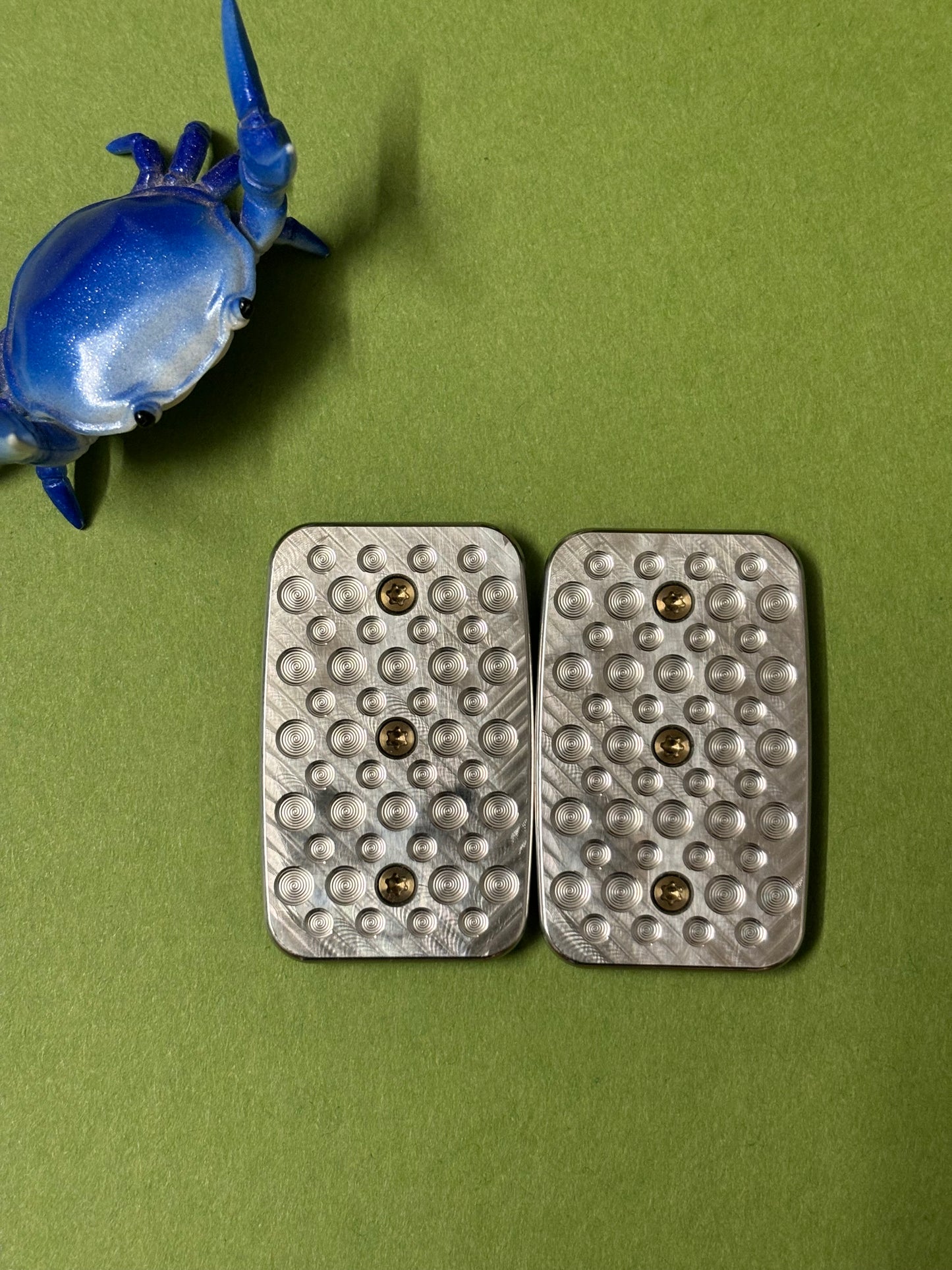 Magnus maglab Tall Paul grid on supergrip - zirc with SS plate - fidget toy