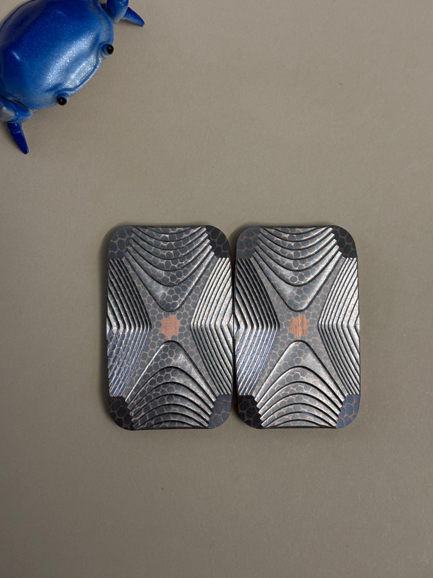 Magnus ToadX slider - Super conductor with zirc plate - fidget toy