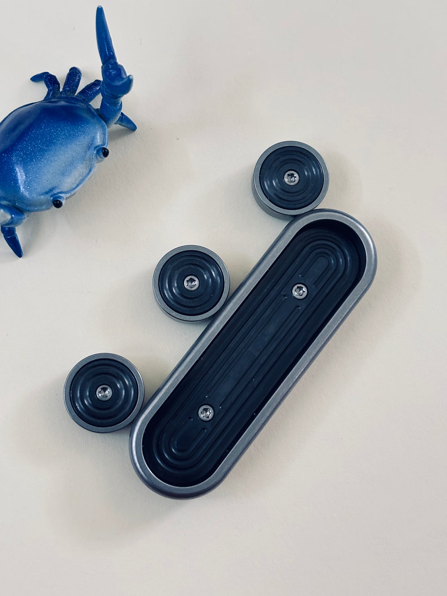 Magnus trio - ti with - zirc plate - slider - fidget toy
