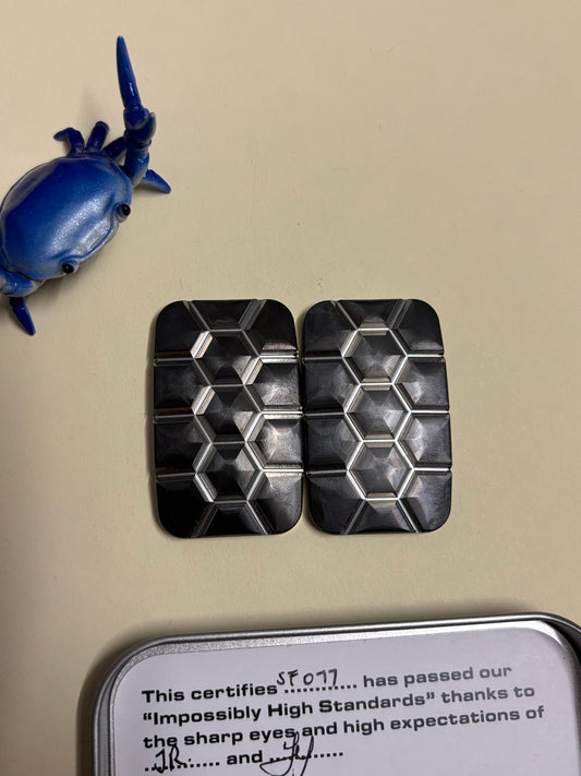 Magnus 3 super turtle slider - zirc with SS plate - fidget toy