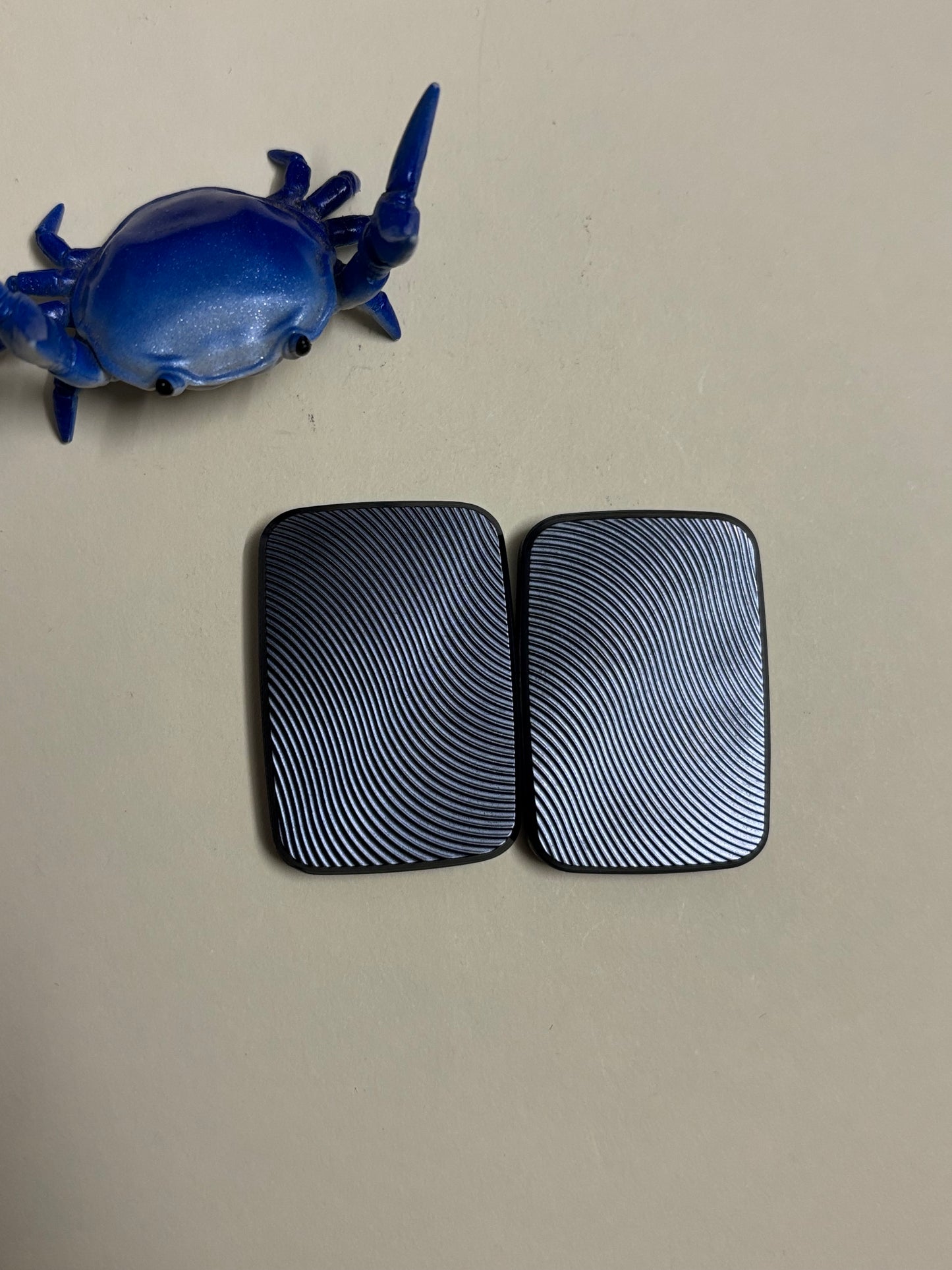 Compoform V5  Paint - titanium slider