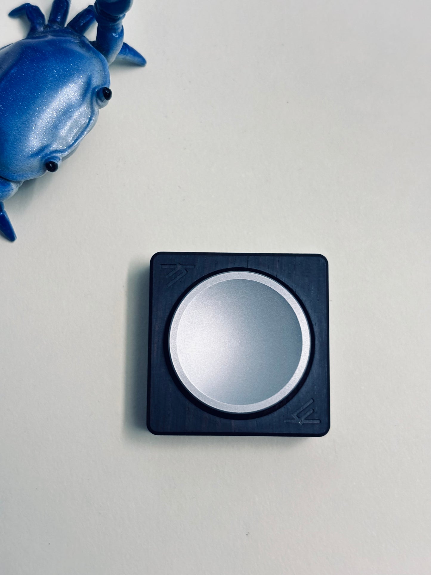 GD EDC - GD Fang Wu haptic/spinner - haptic fidget toy