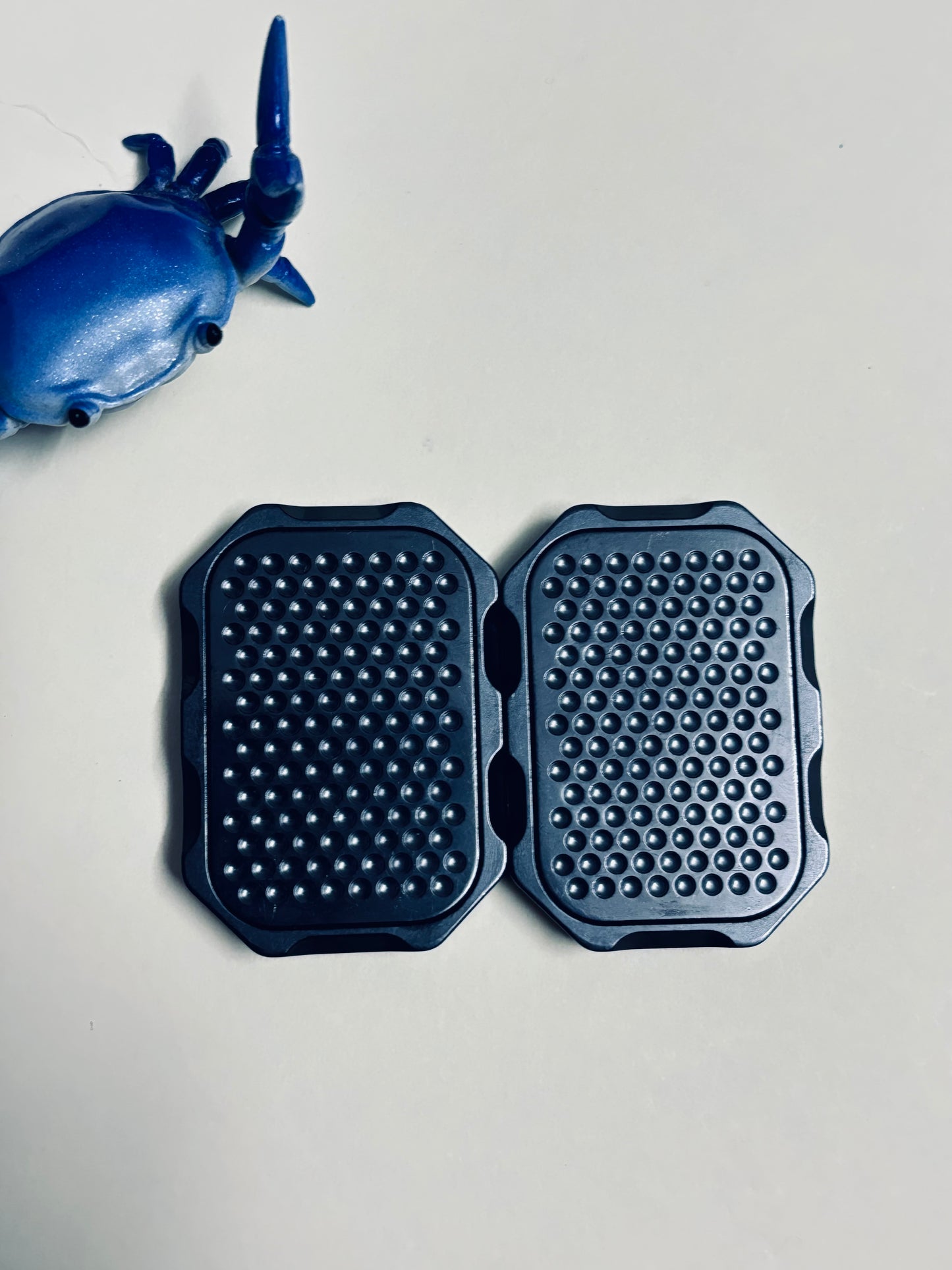 Magnus 2 click turtle slider - zirc with zirc screw plate - fidget toy