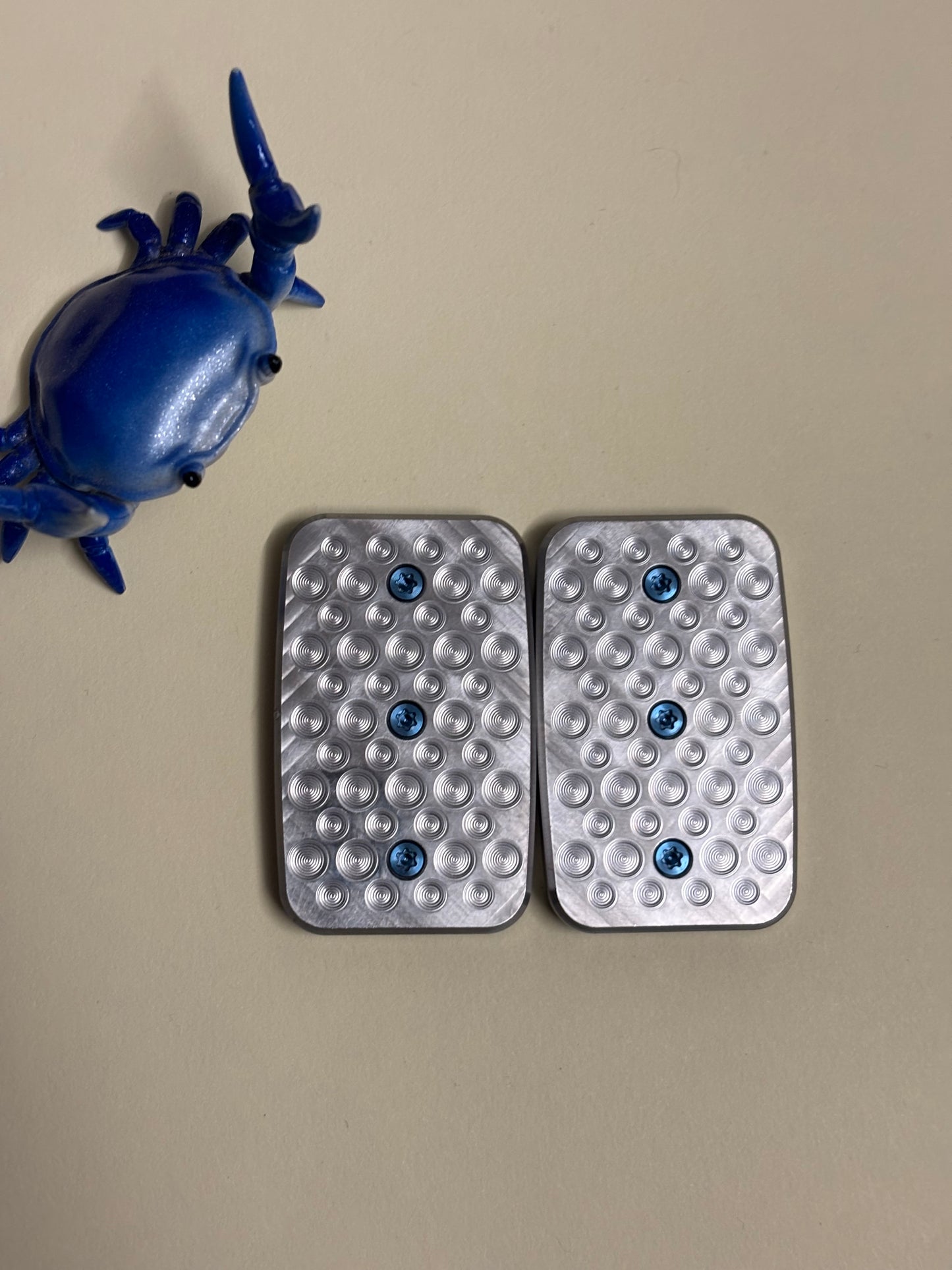 Magnus maglab squash toad - zirc with SS plate - fidget toy